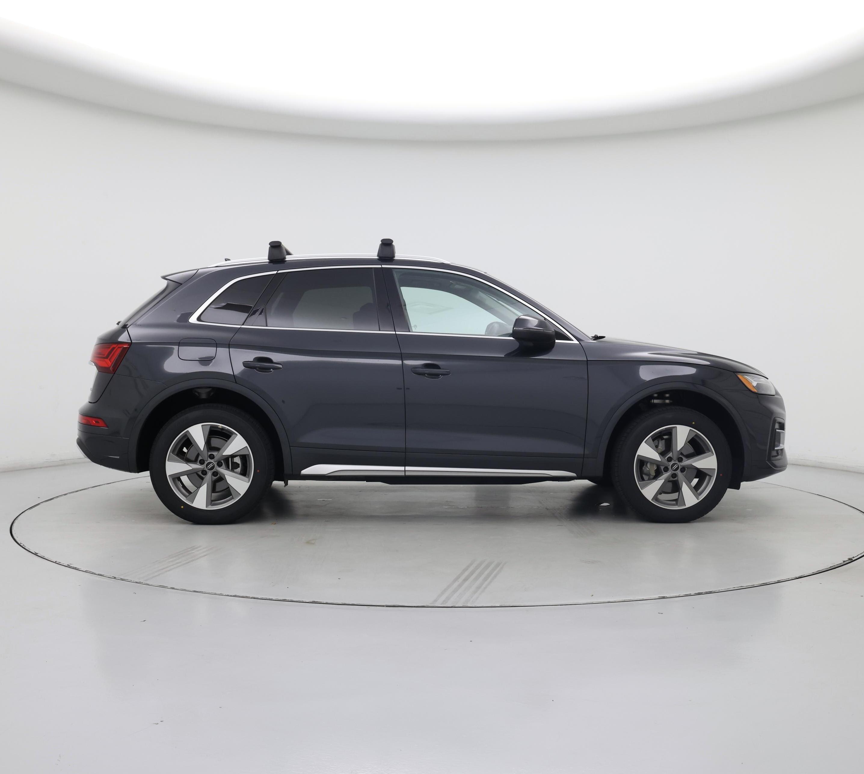 Thumbnail: 2023 Audi Q5 - 7