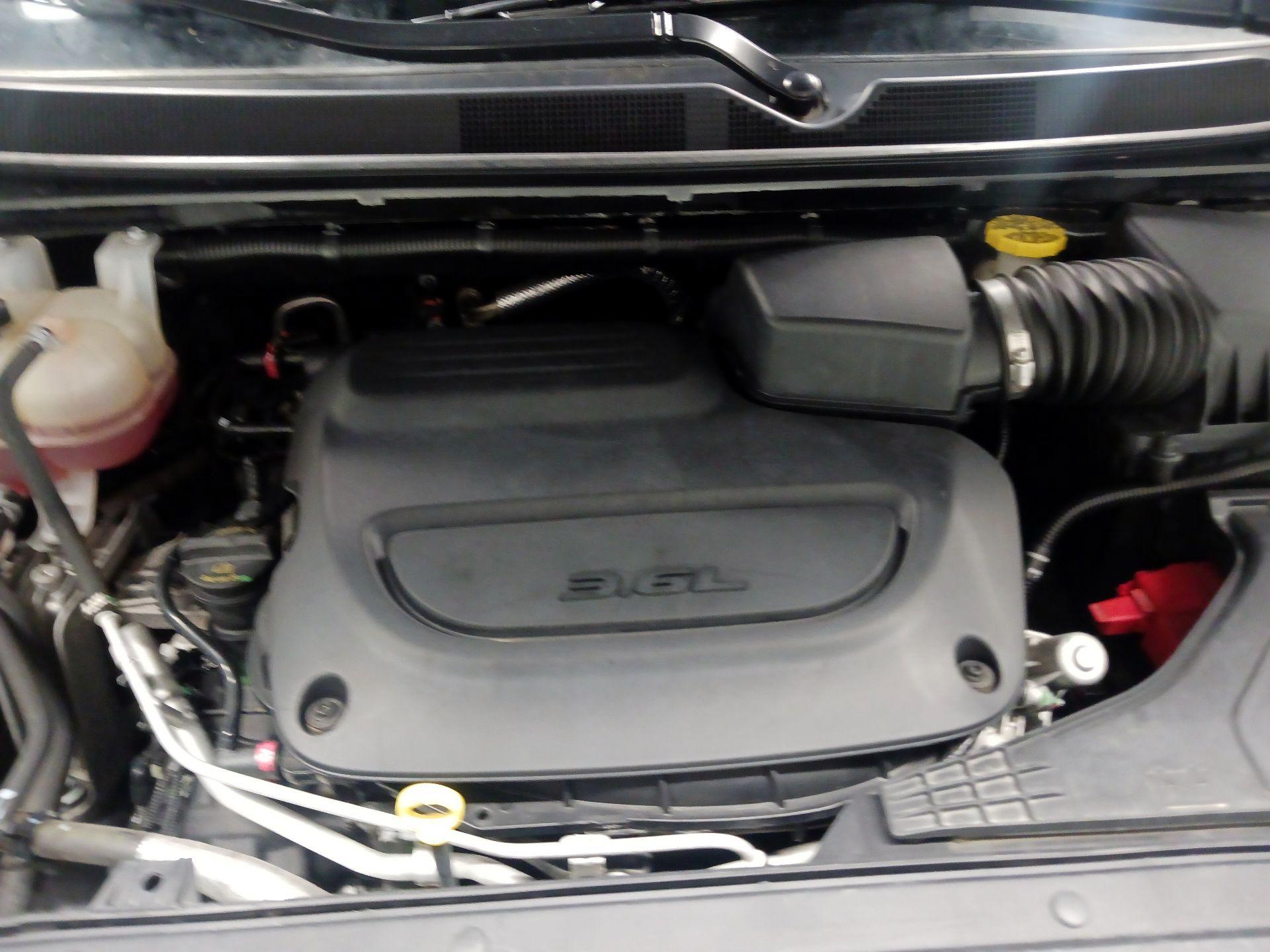 Thumbnail: 2023 Chrysler Pacifica - 19