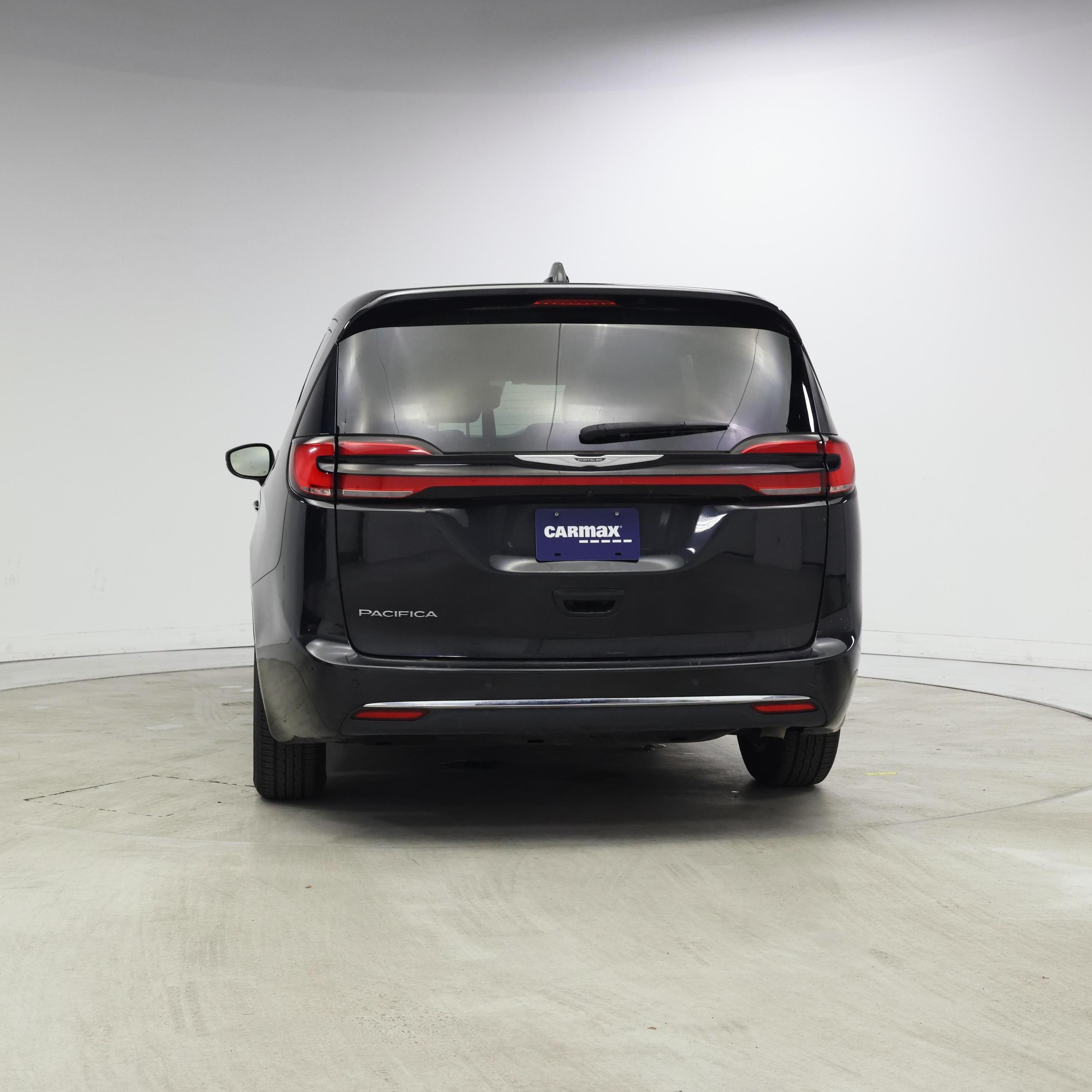 Thumbnail: 2023 Chrysler Pacifica - 6