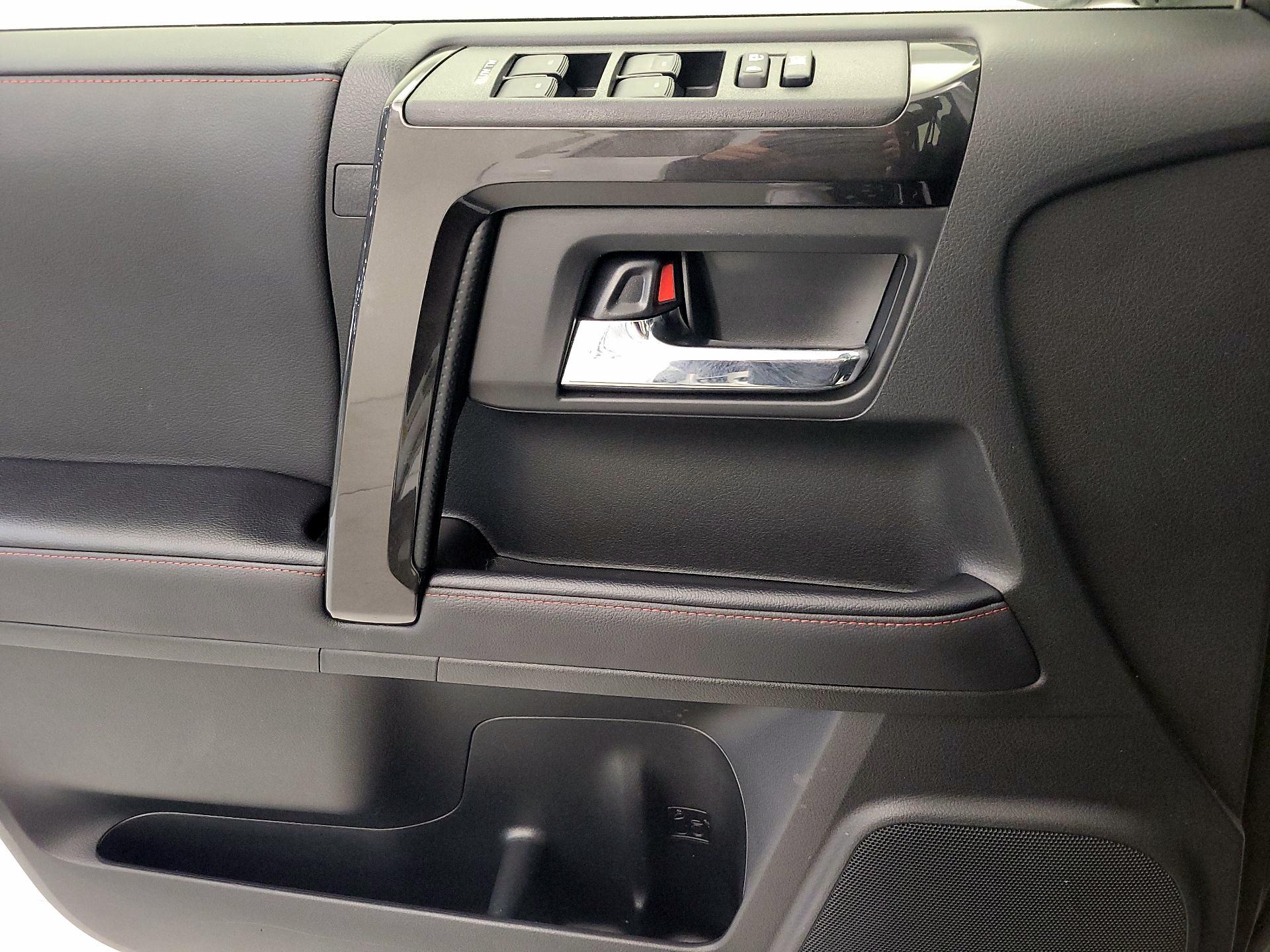 Thumbnail: 2024 Toyota 4Runner - 12