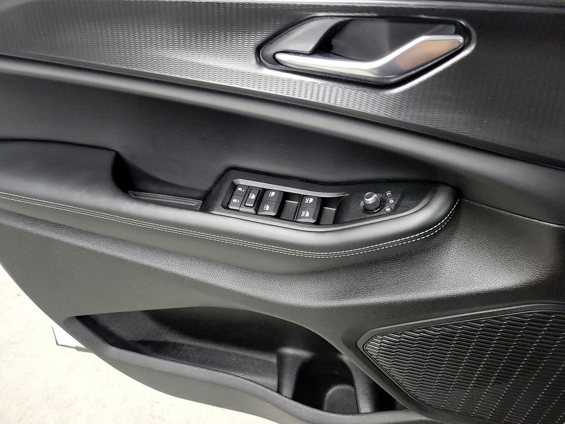 Thumbnail: 2025 Jeep Grand Cherokee - 12