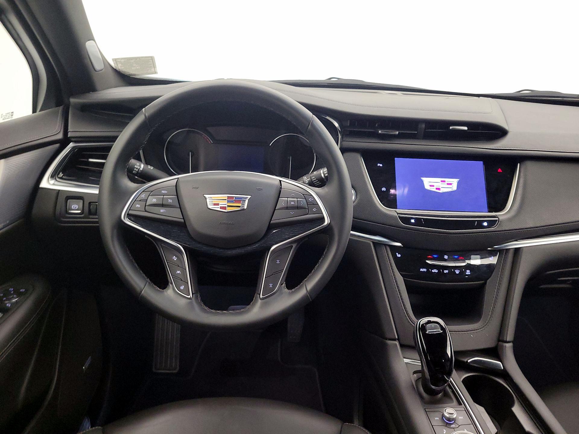 Thumbnail: 2025 Cadillac XT5 - 10