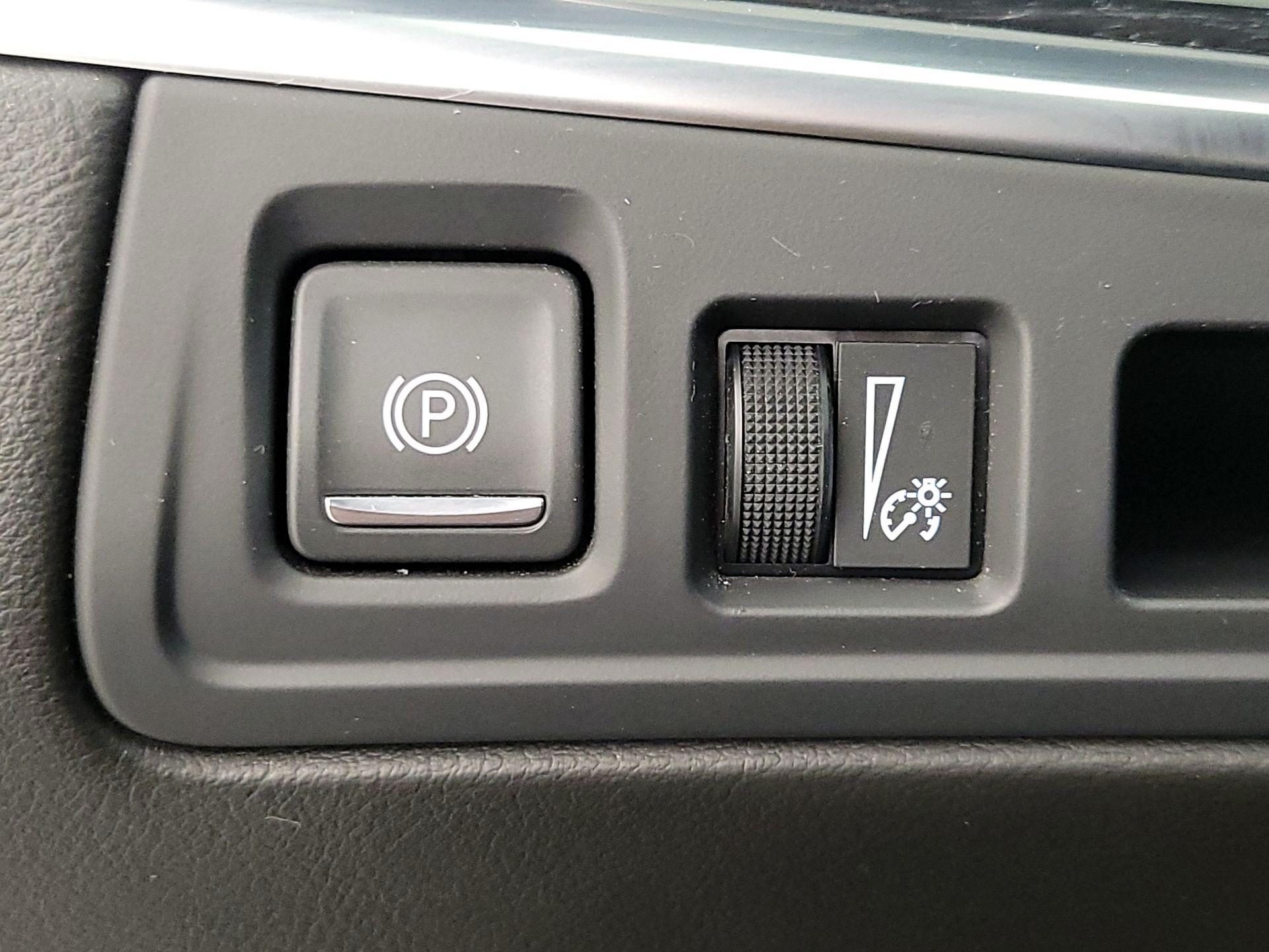 Thumbnail: 2025 Cadillac XT5 - 13