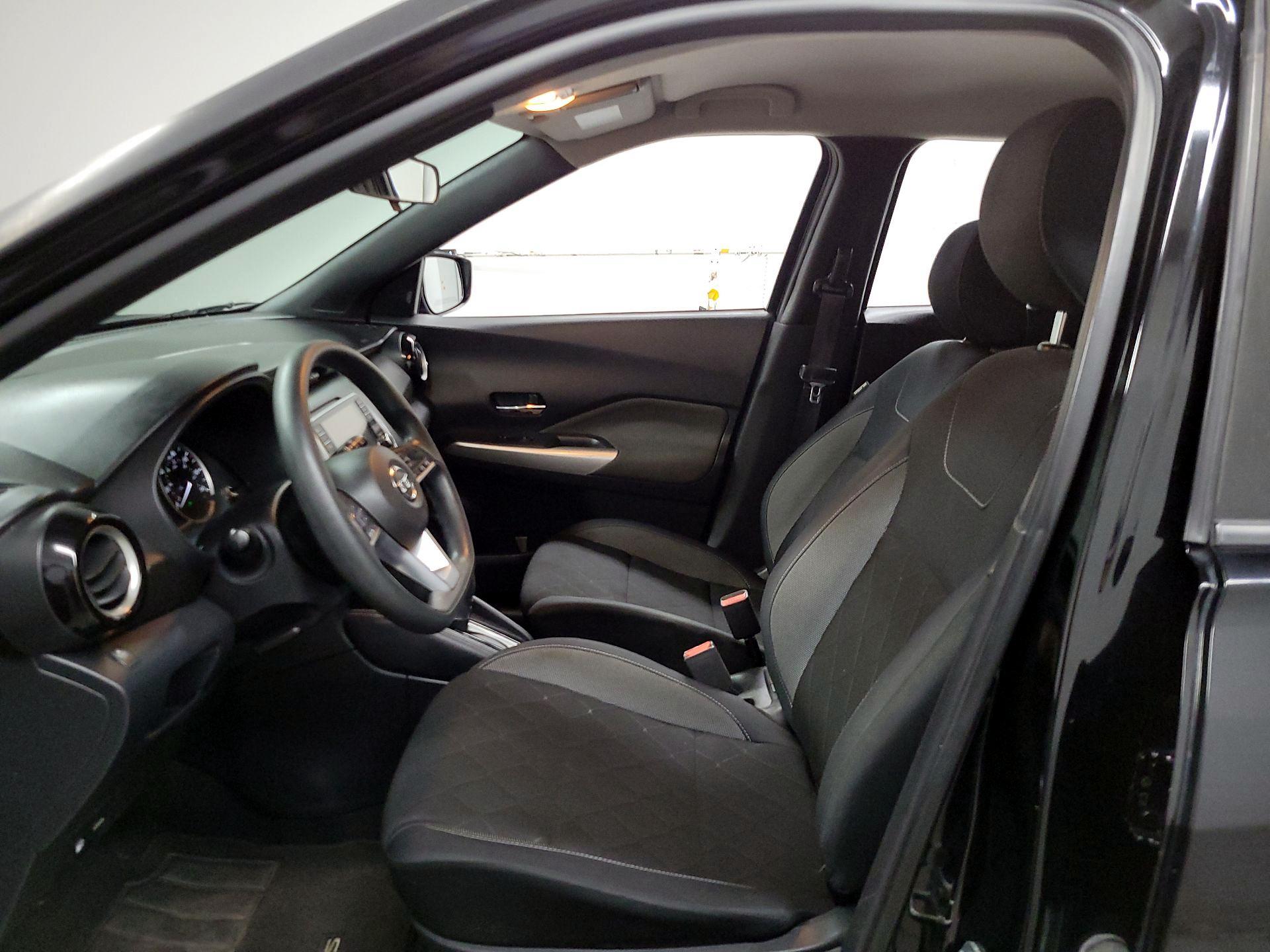 Thumbnail: 2019 Nissan Kicks - 11