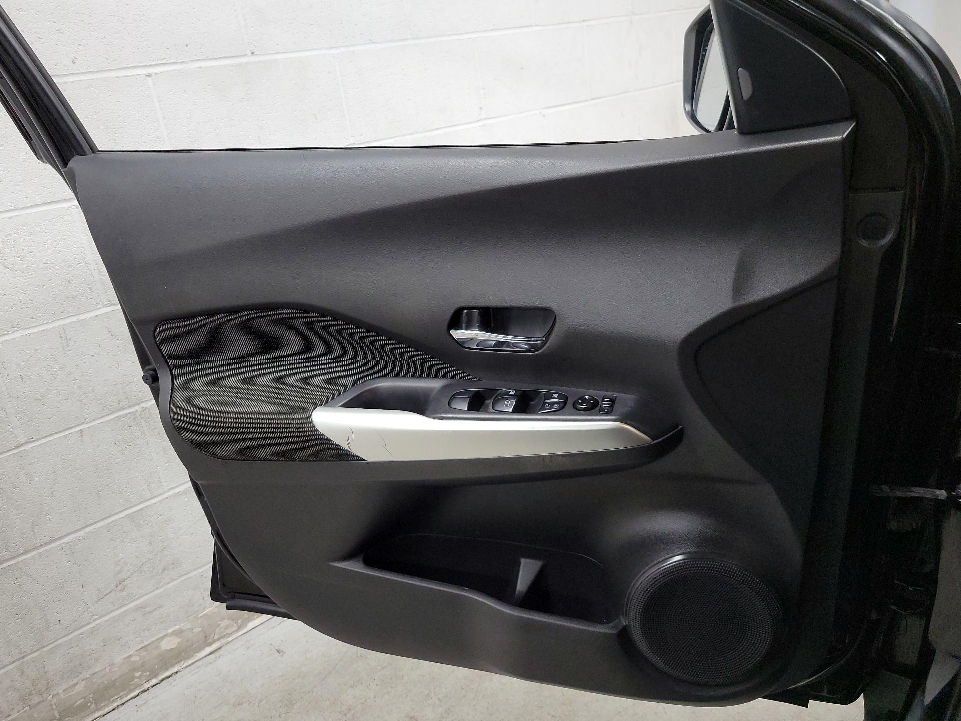 Thumbnail: 2019 Nissan Kicks - 12