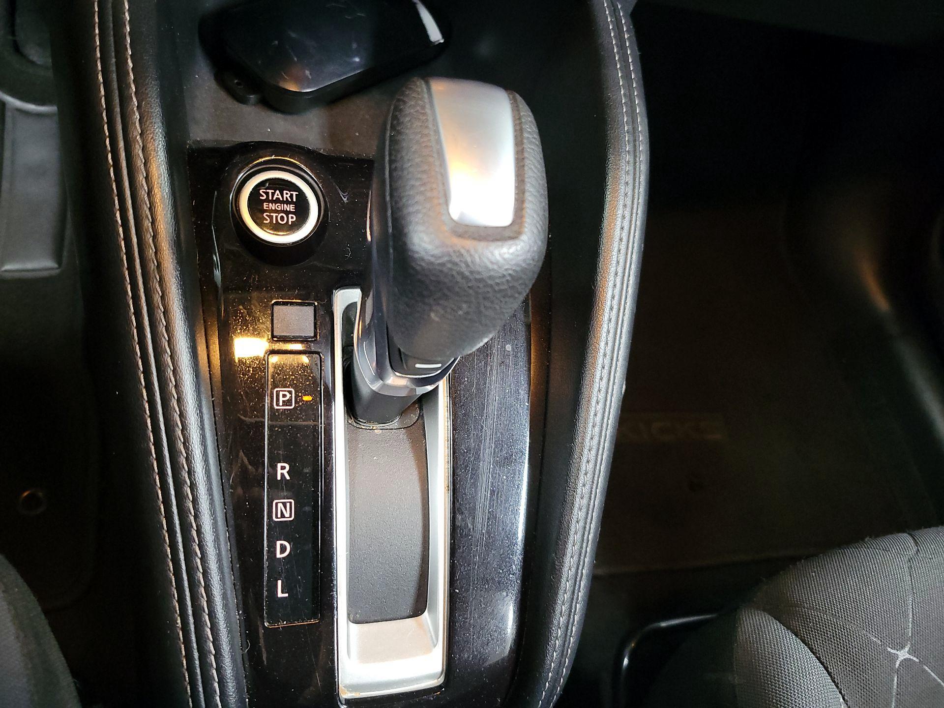 Thumbnail: 2019 Nissan Kicks - 16