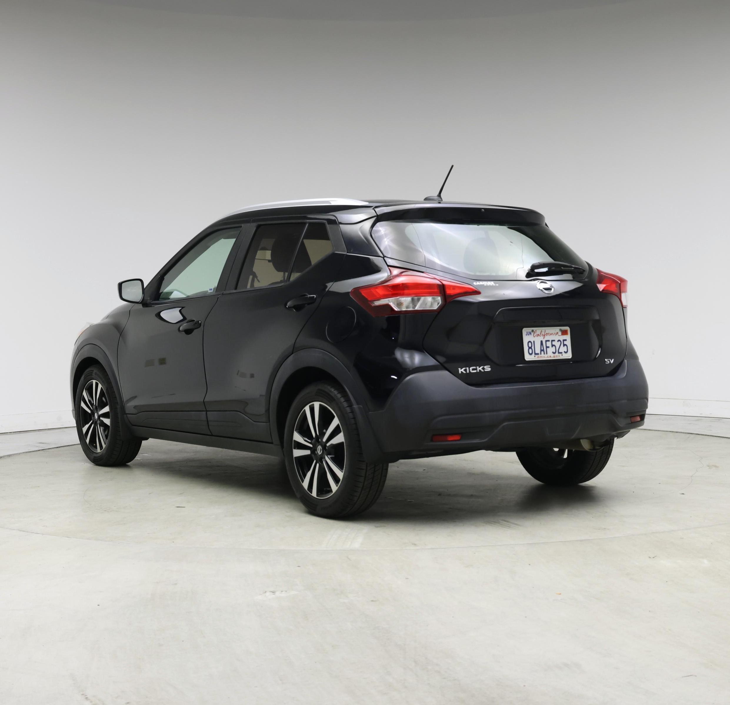 Thumbnail: 2019 Nissan Kicks - 2
