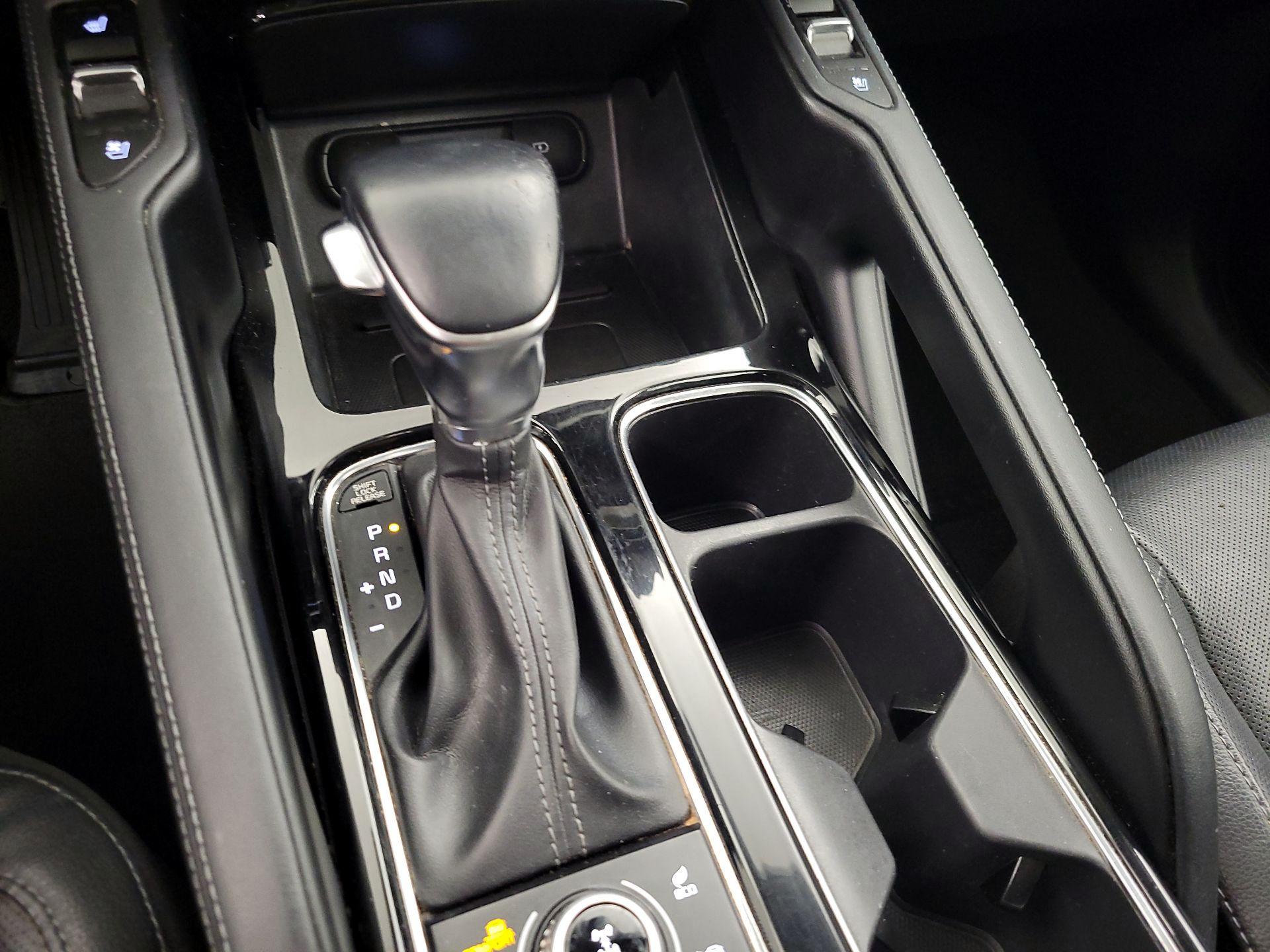 Thumbnail: 2021 Kia Telluride - 18