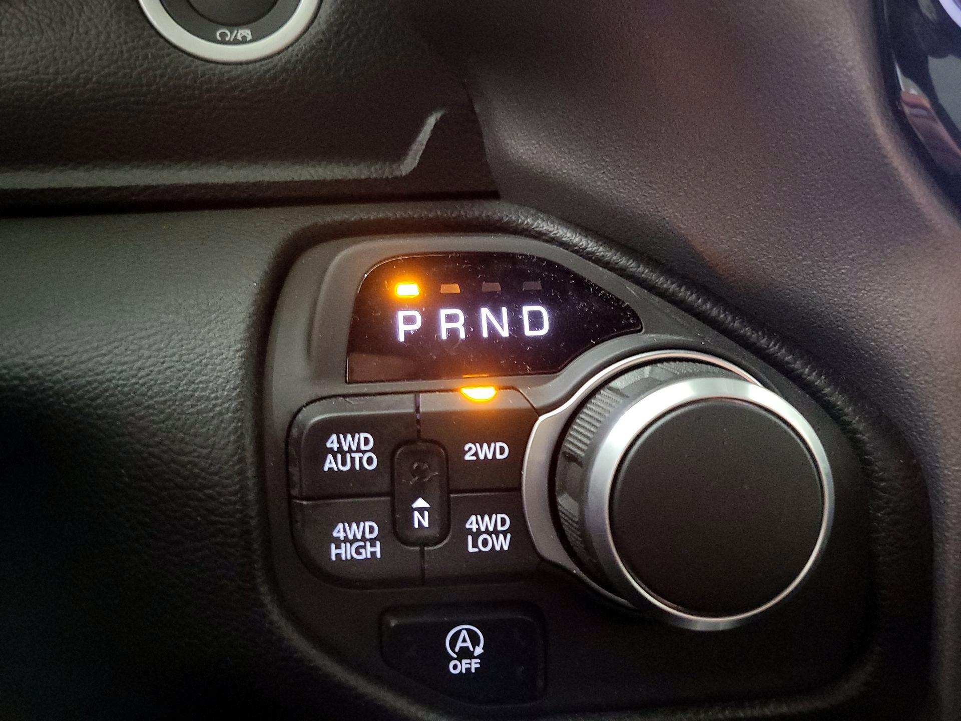 Thumbnail: 2025 RAM 1500 - 18