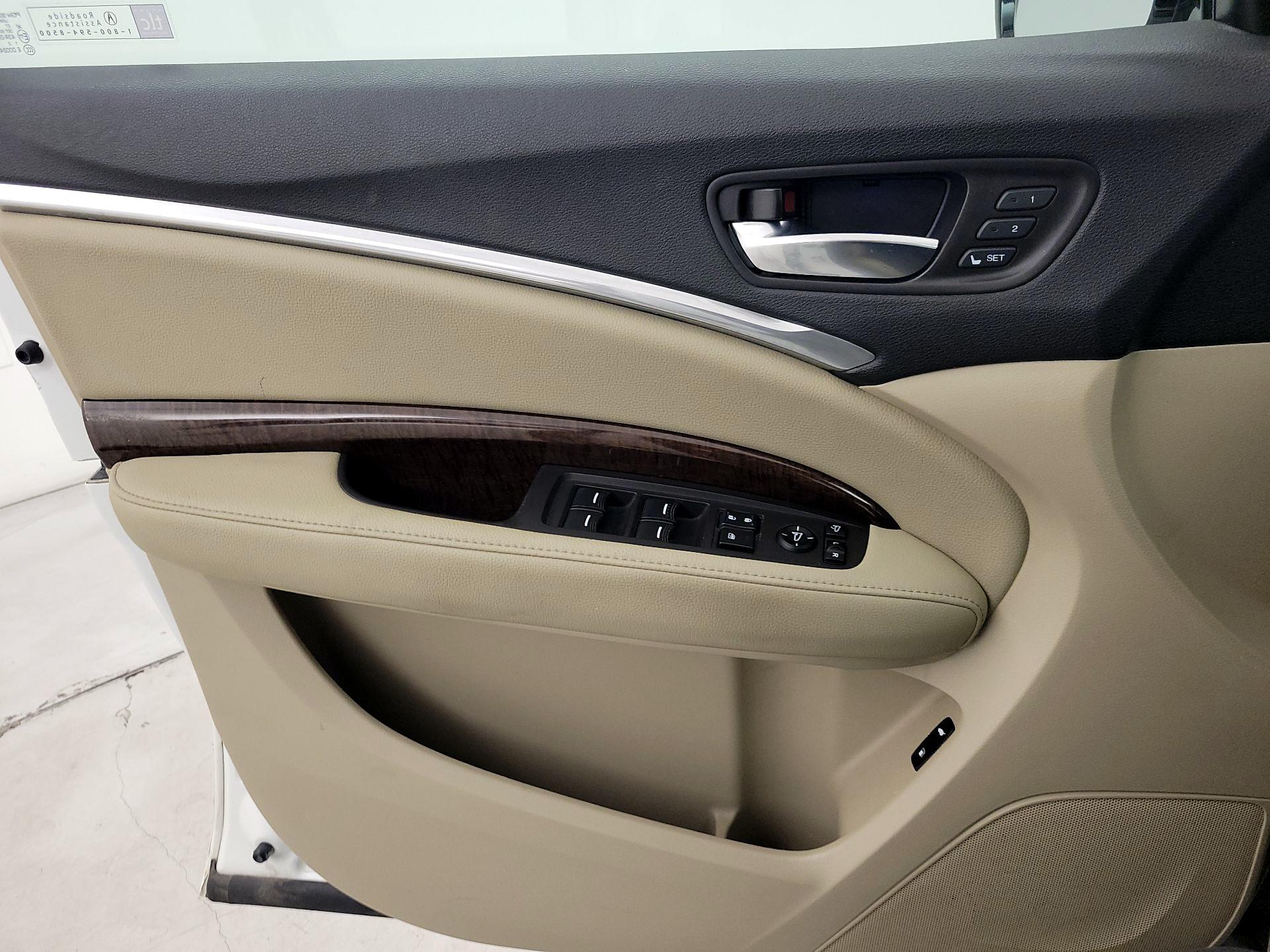 Thumbnail: 2018 Acura MDX - 12