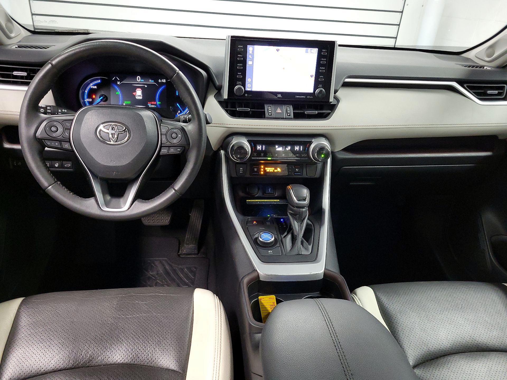 Thumbnail: 2021 Toyota RAV4 - 9