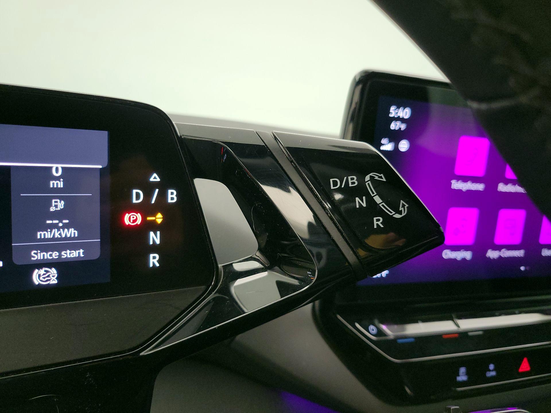 Thumbnail: 2023 Volkswagen ID.4 - 17