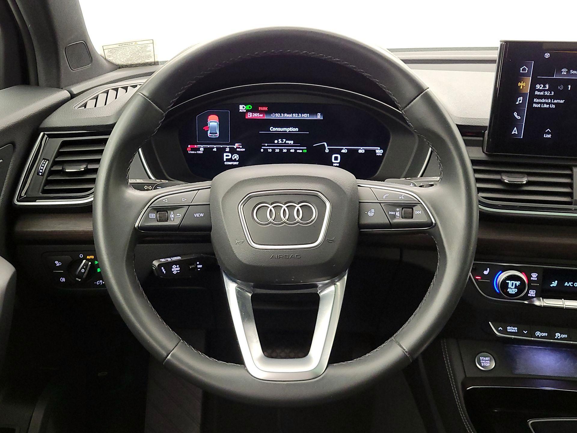 Thumbnail: 2023 Audi Q5 - 10