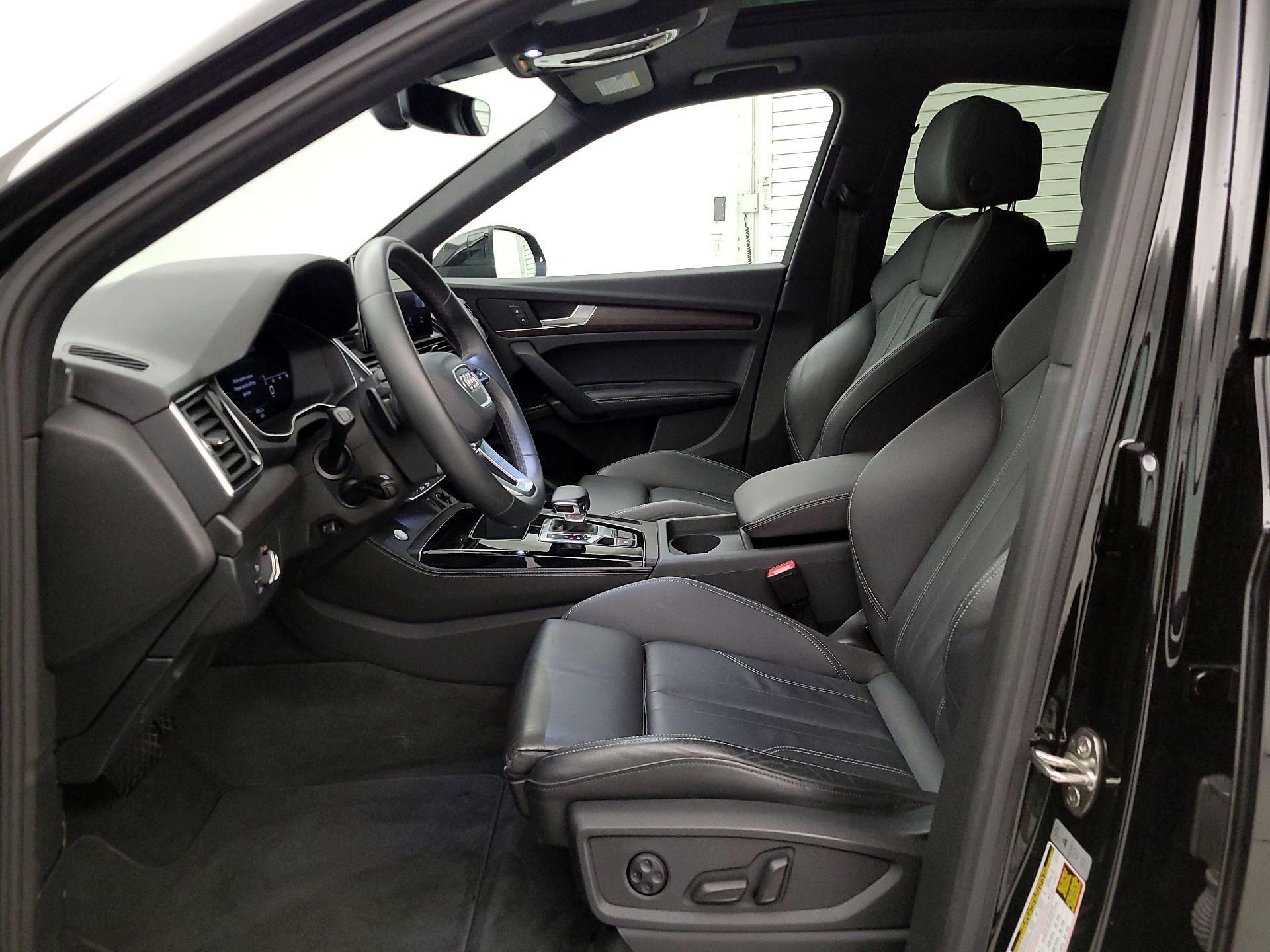 Thumbnail: 2023 Audi Q5 - 11