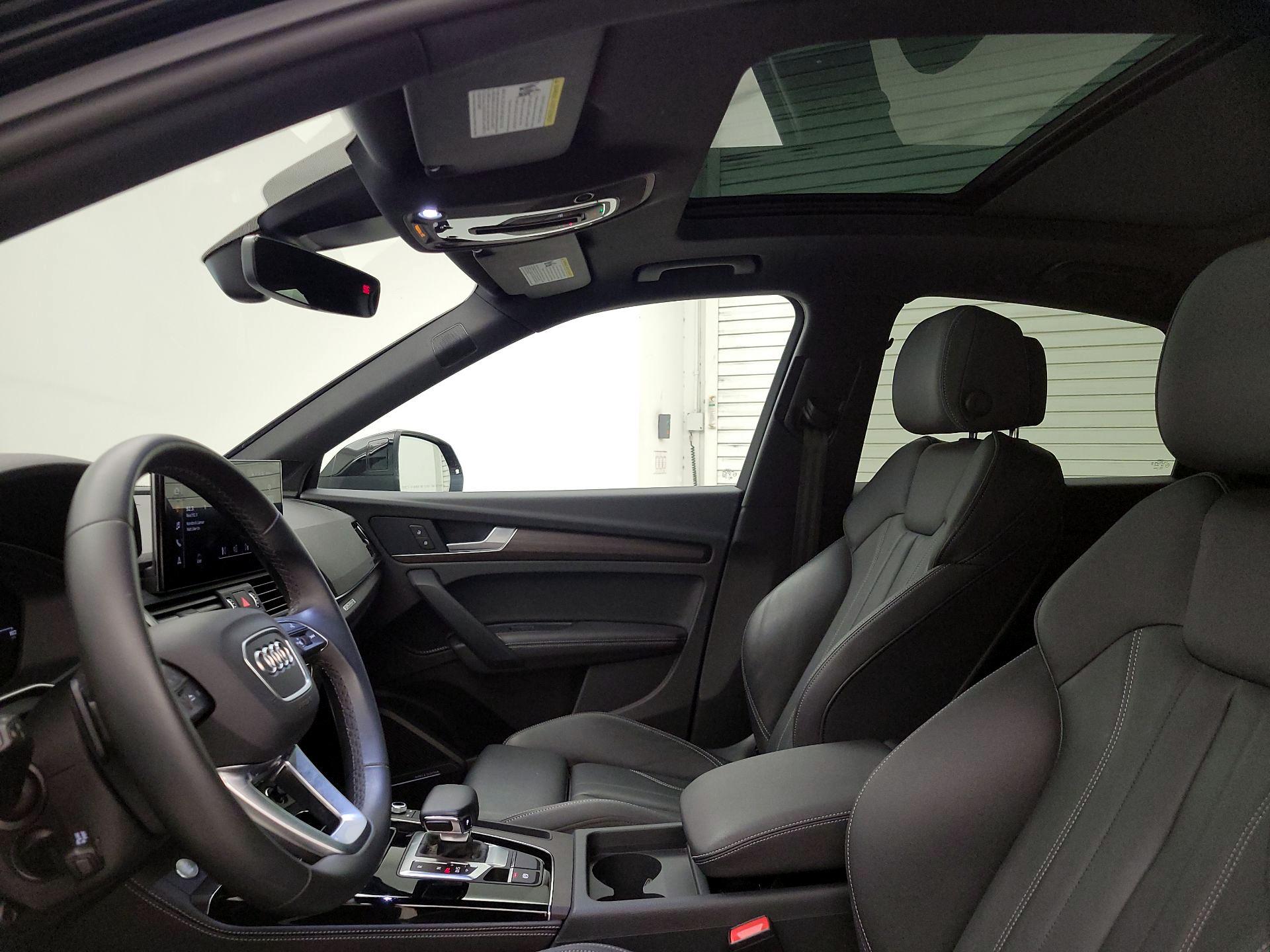 Thumbnail: 2023 Audi Q5 - 19