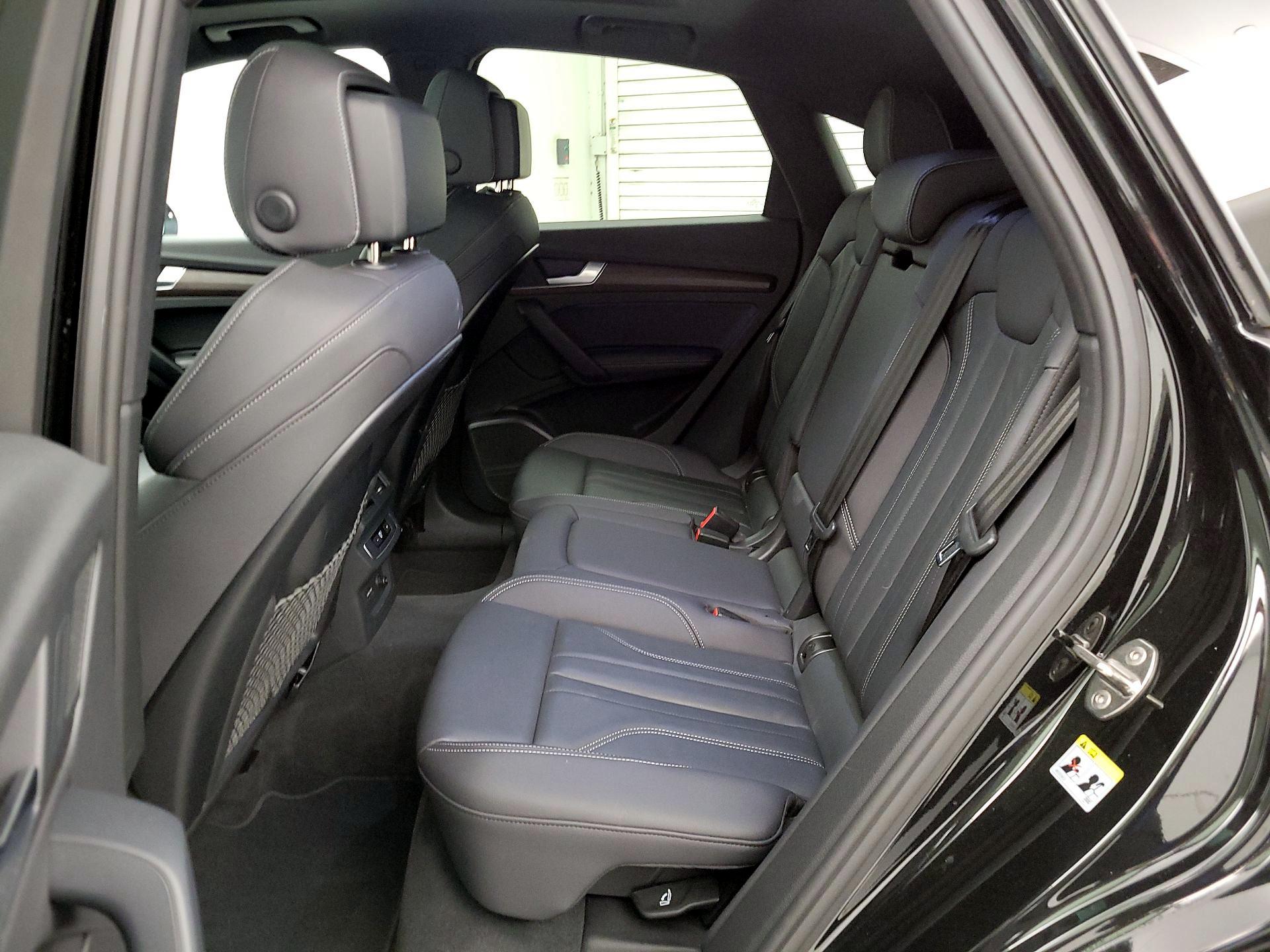 Thumbnail: 2023 Audi Q5 - 20