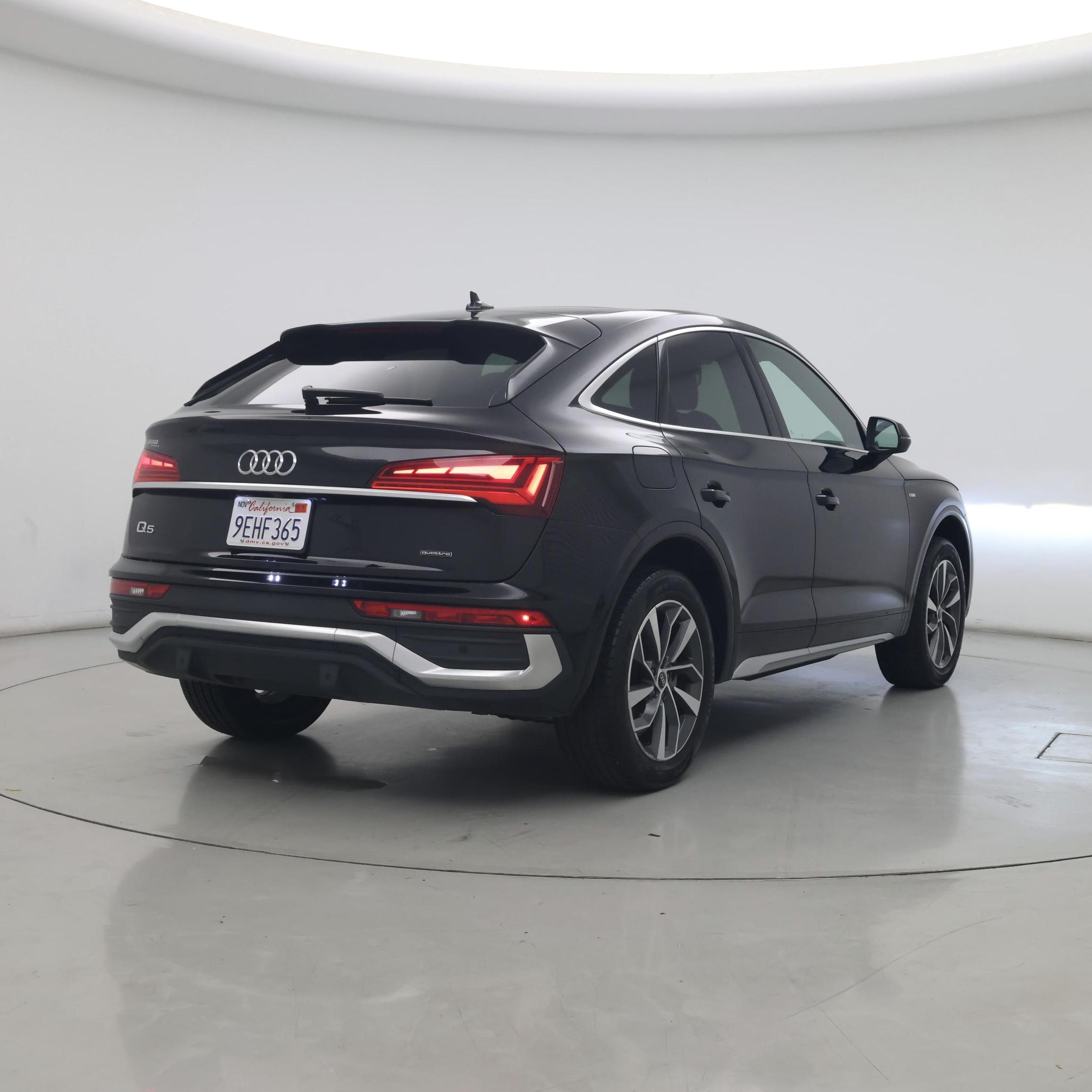 Thumbnail: 2023 Audi Q5 - 8