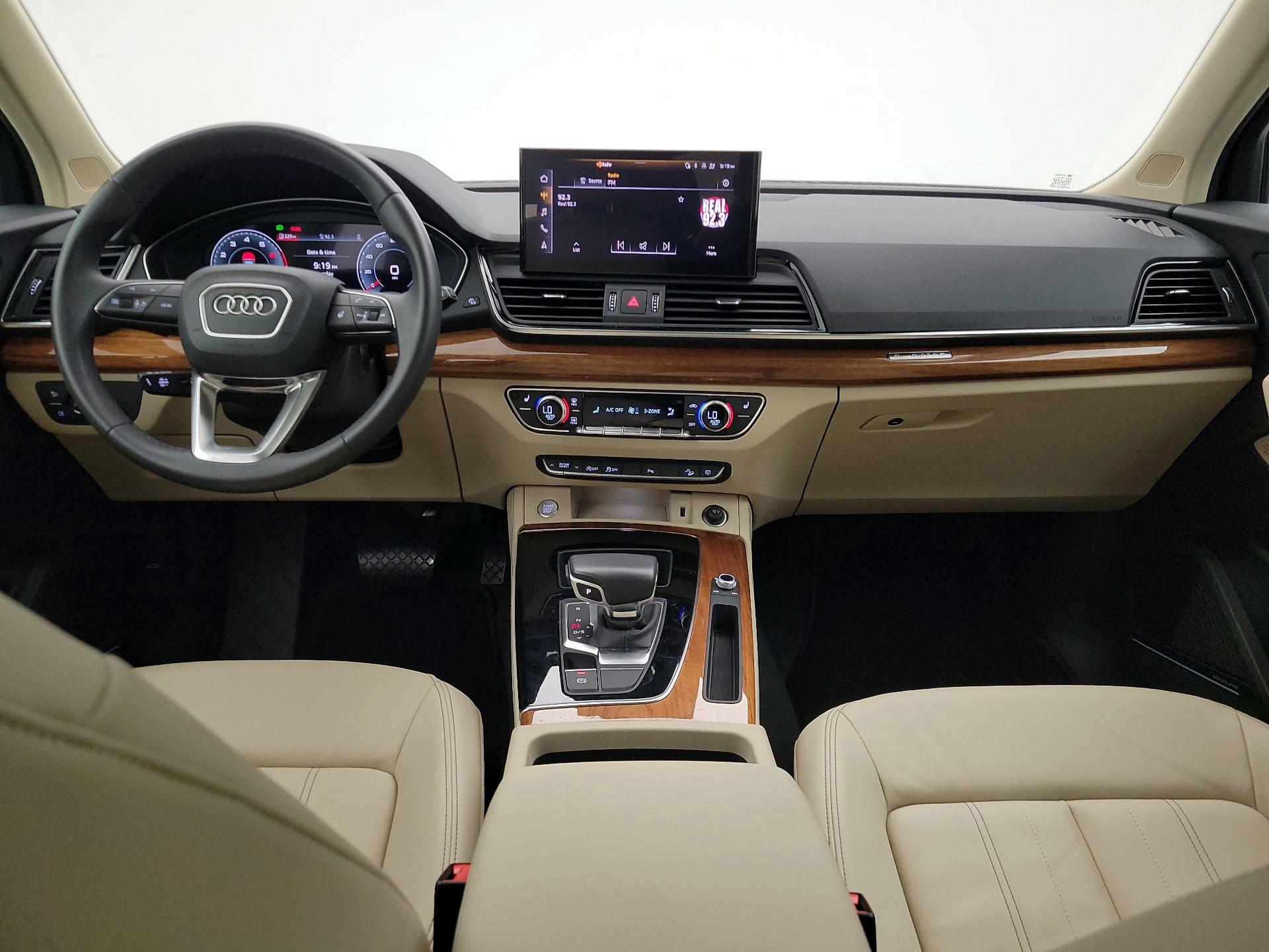 Thumbnail: 2023 Audi Q5 - 9