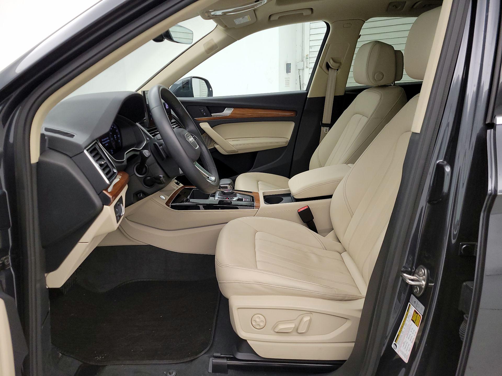 Thumbnail: 2023 Audi Q5 - 11