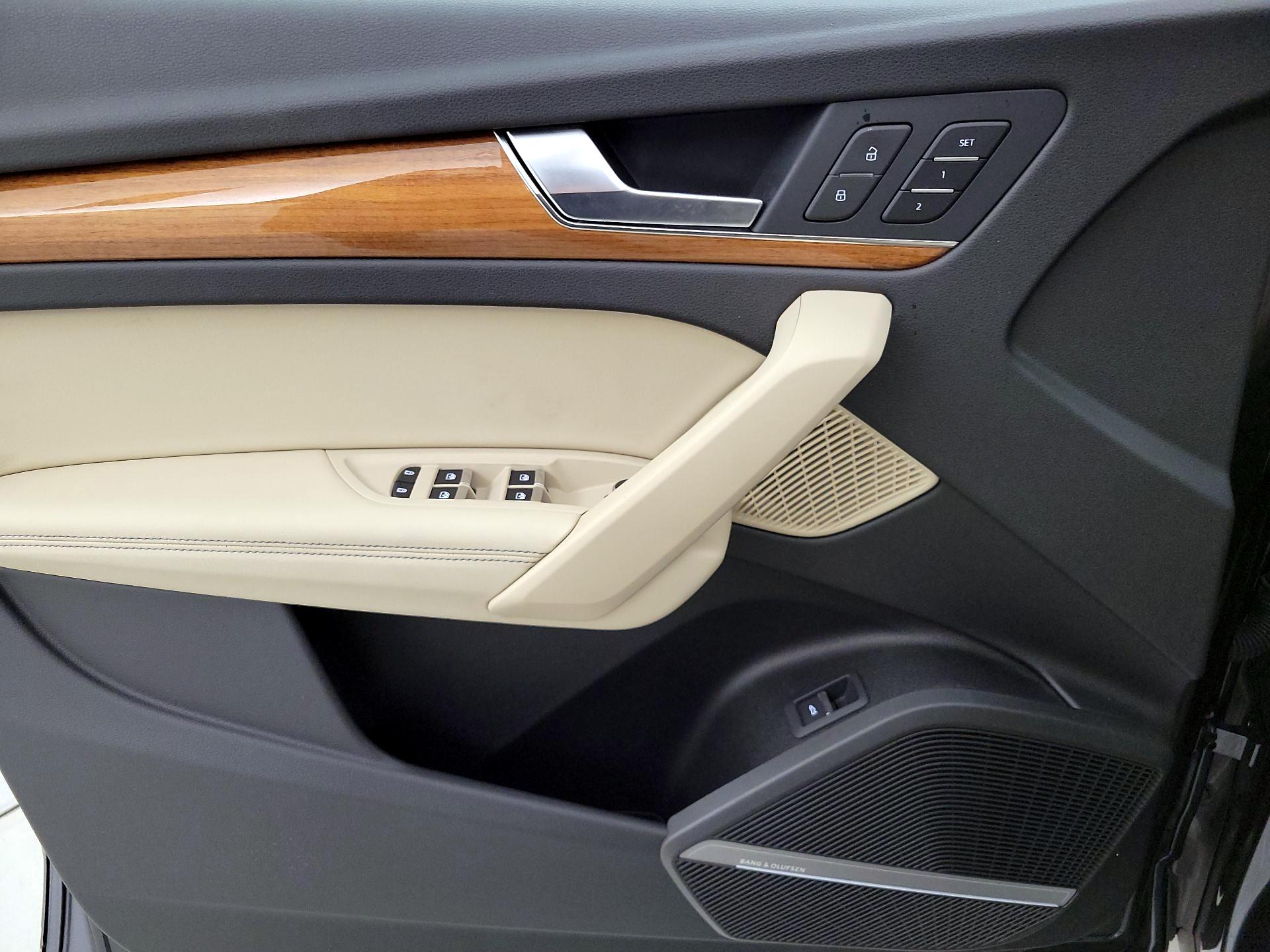 Thumbnail: 2023 Audi Q5 - 12