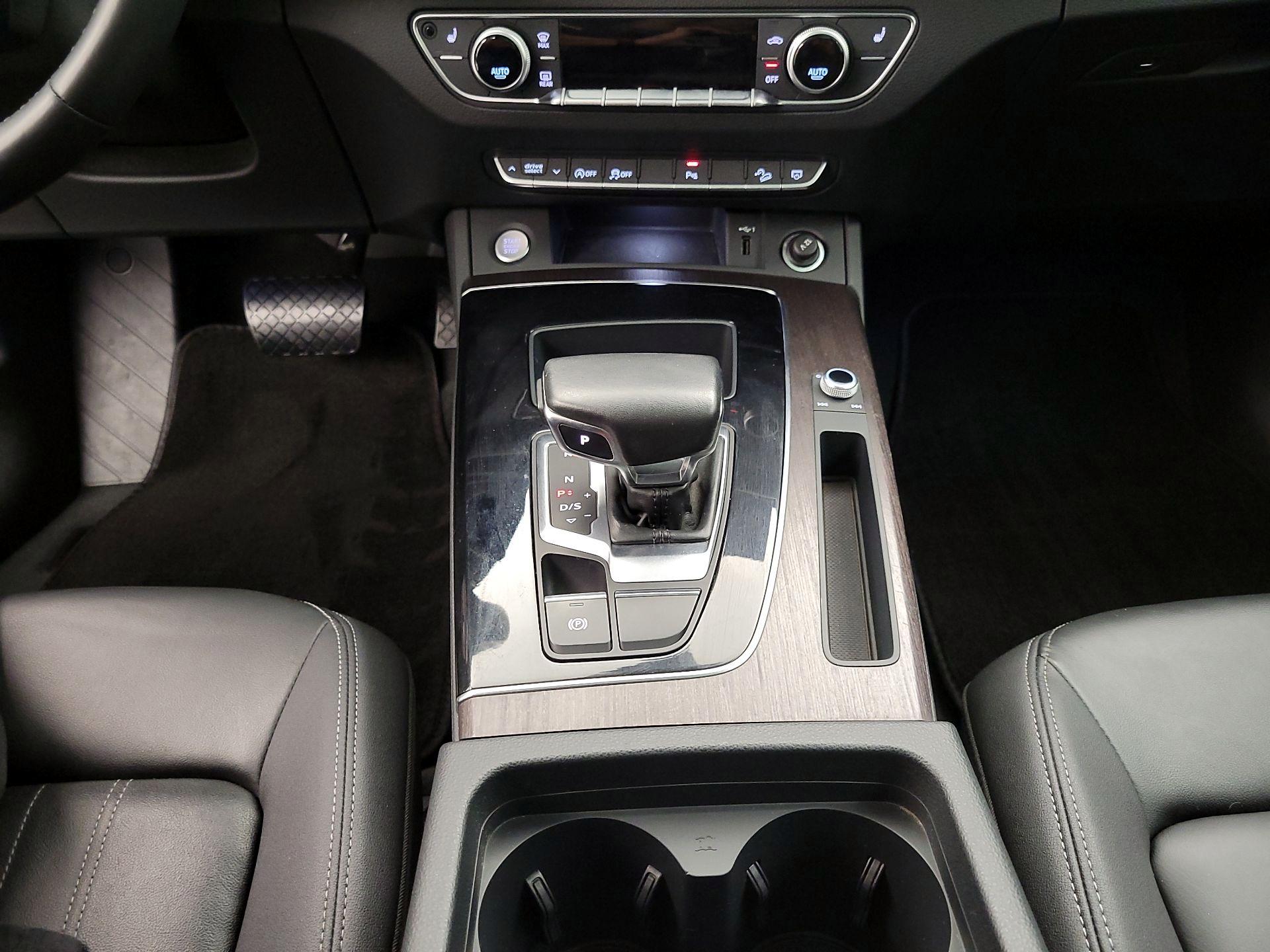 Thumbnail: 2023 Audi Q5 - 17