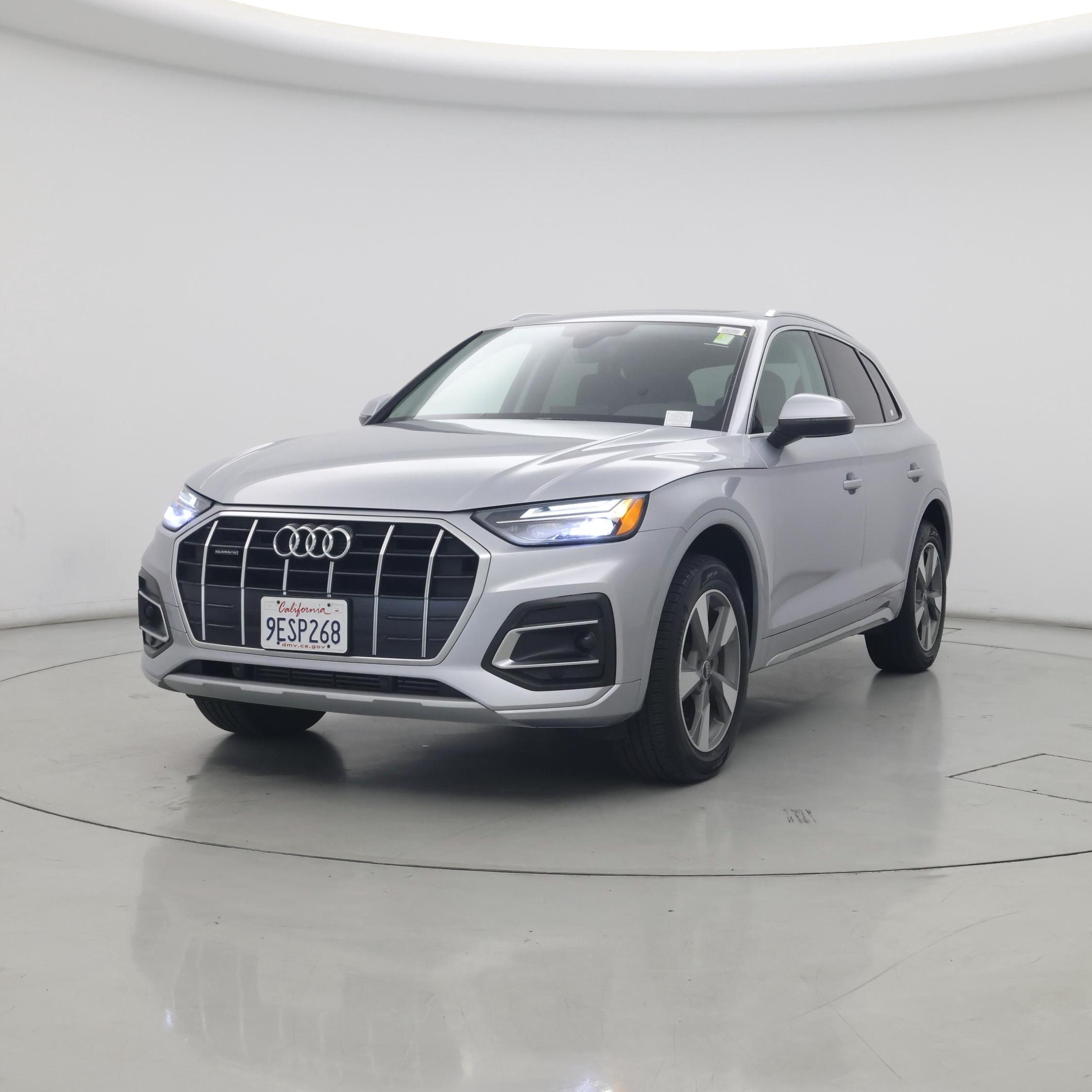 Thumbnail: 2023 Audi Q5 - 4