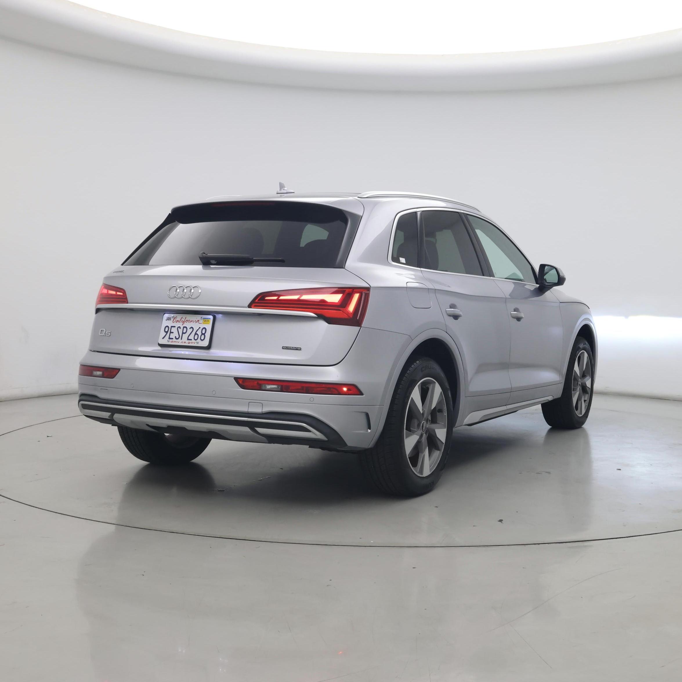 Thumbnail: 2023 Audi Q5 - 8