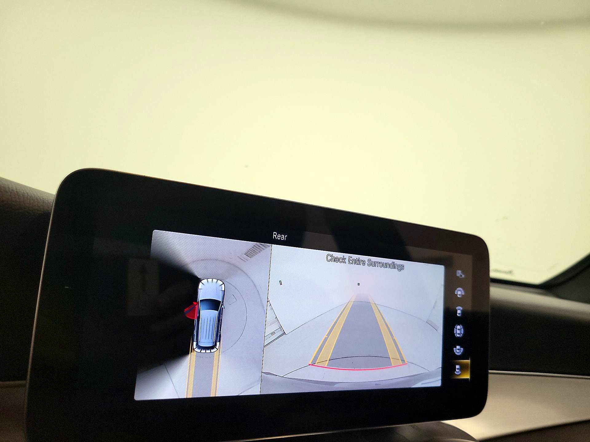 Thumbnail: 2022 Mercedes-Benz GLC - 14