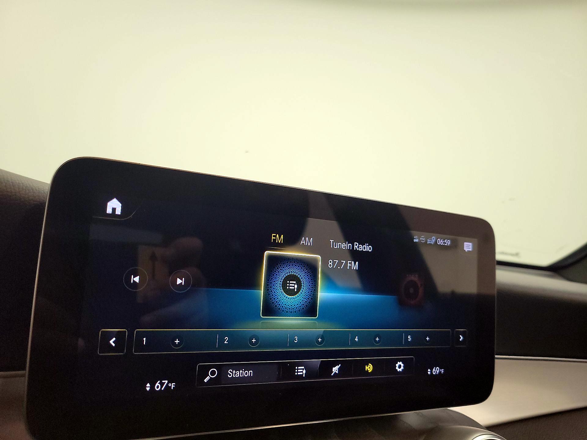 Thumbnail: 2022 Mercedes-Benz GLC - 15