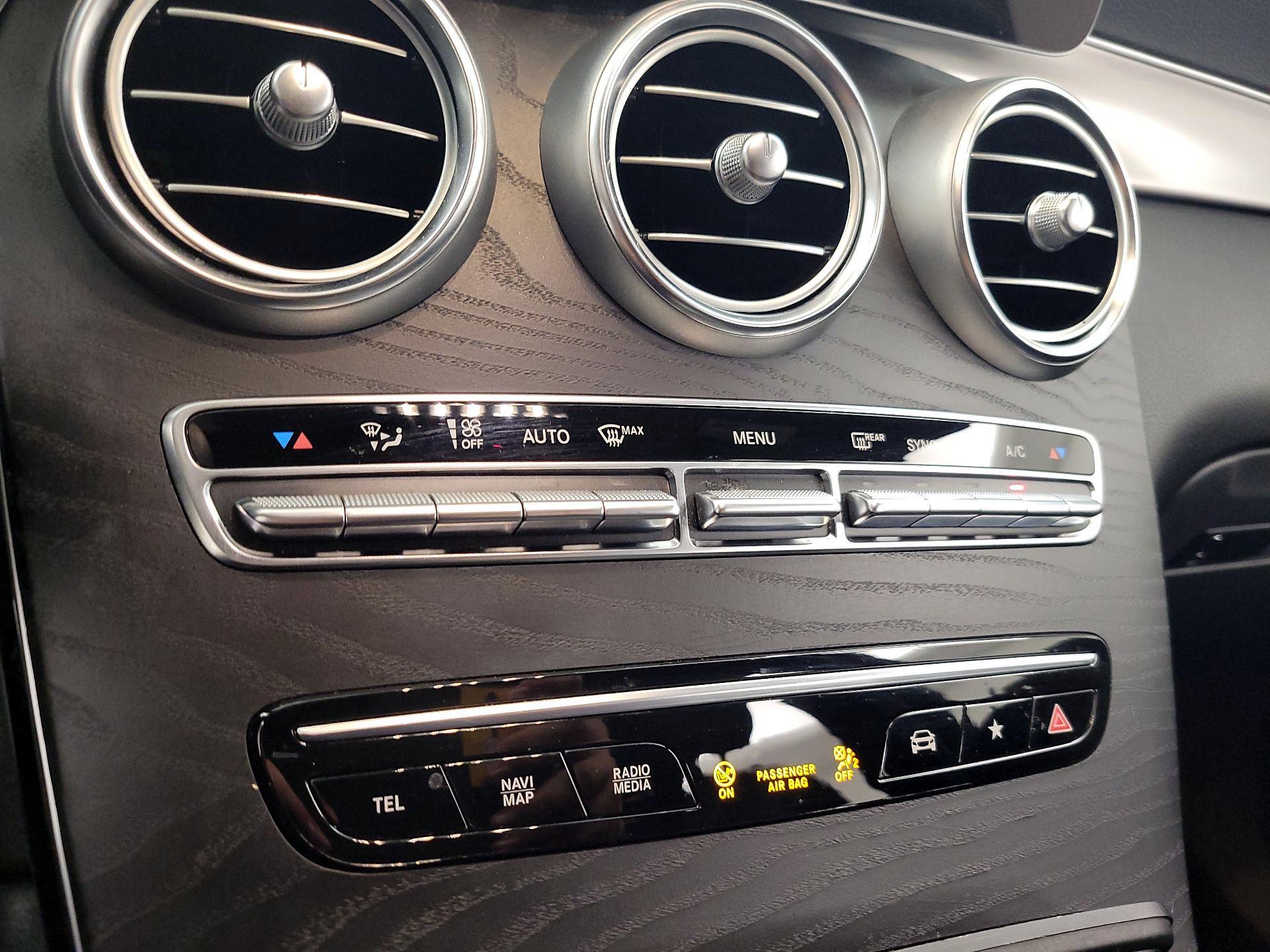 Thumbnail: 2022 Mercedes-Benz GLC - 16