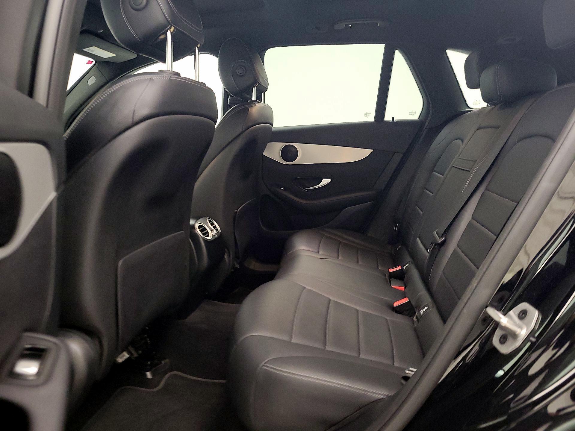 Thumbnail: 2022 Mercedes-Benz GLC - 19