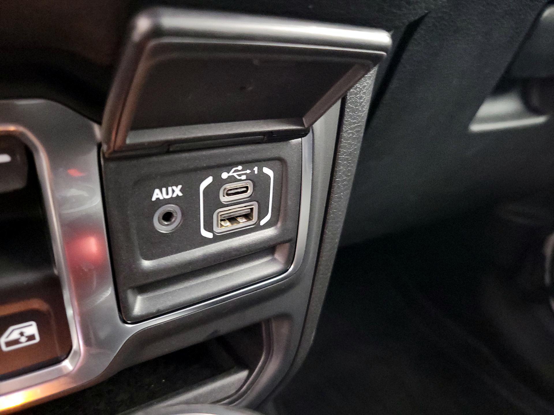 Thumbnail: 2024 Jeep Wrangler - 18