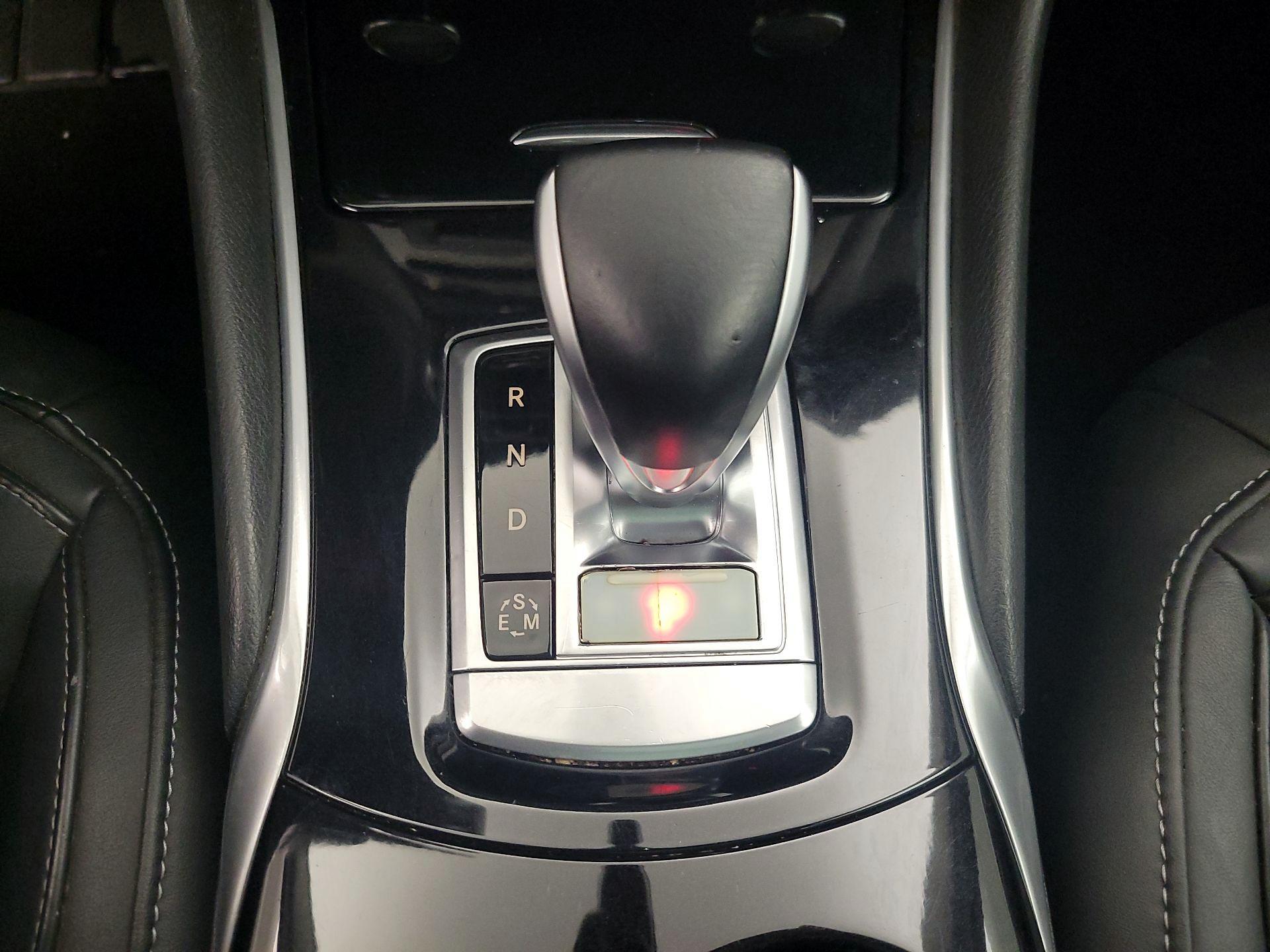 Thumbnail: 2017 INFINITI QX30 - 17