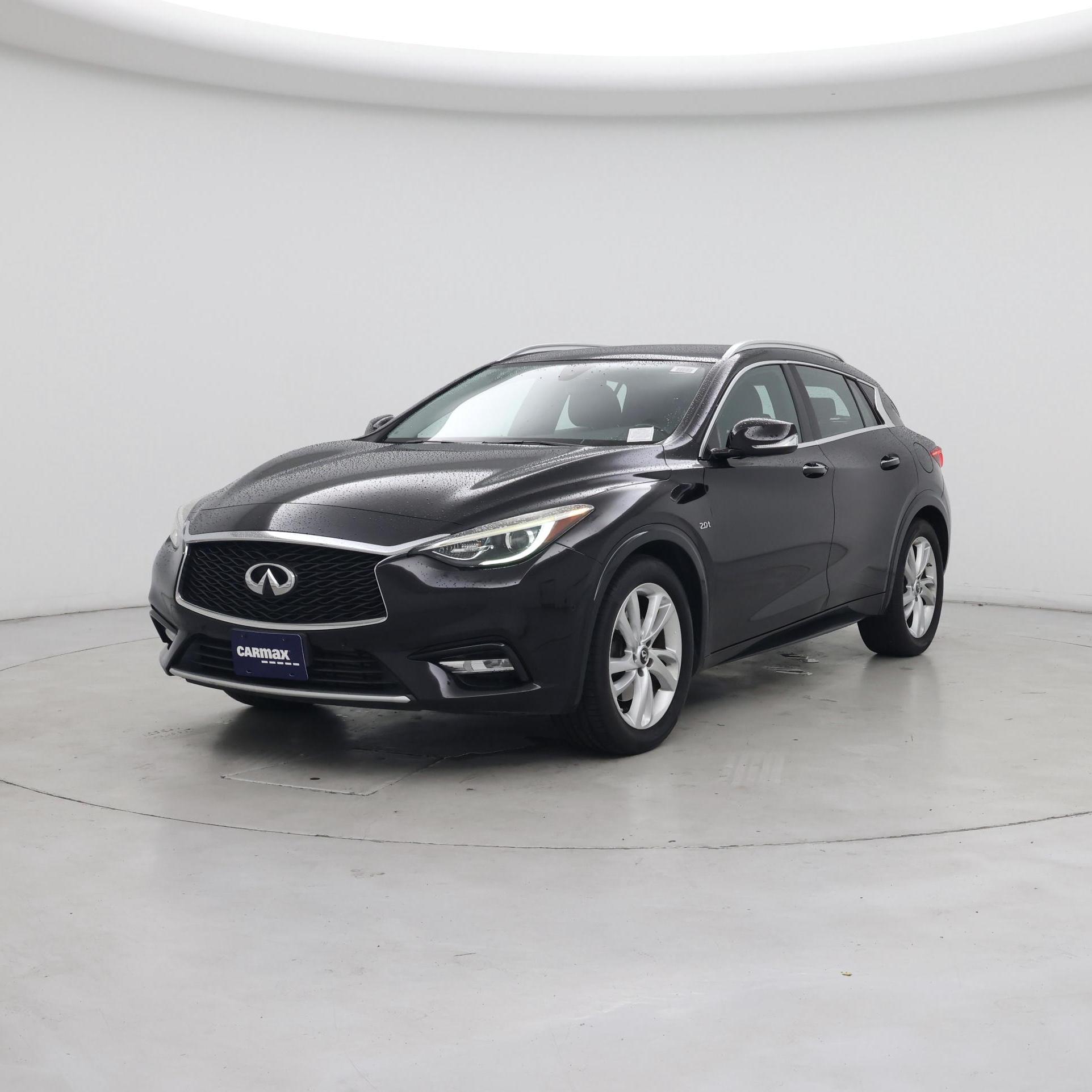 Thumbnail: 2017 INFINITI QX30 - 4