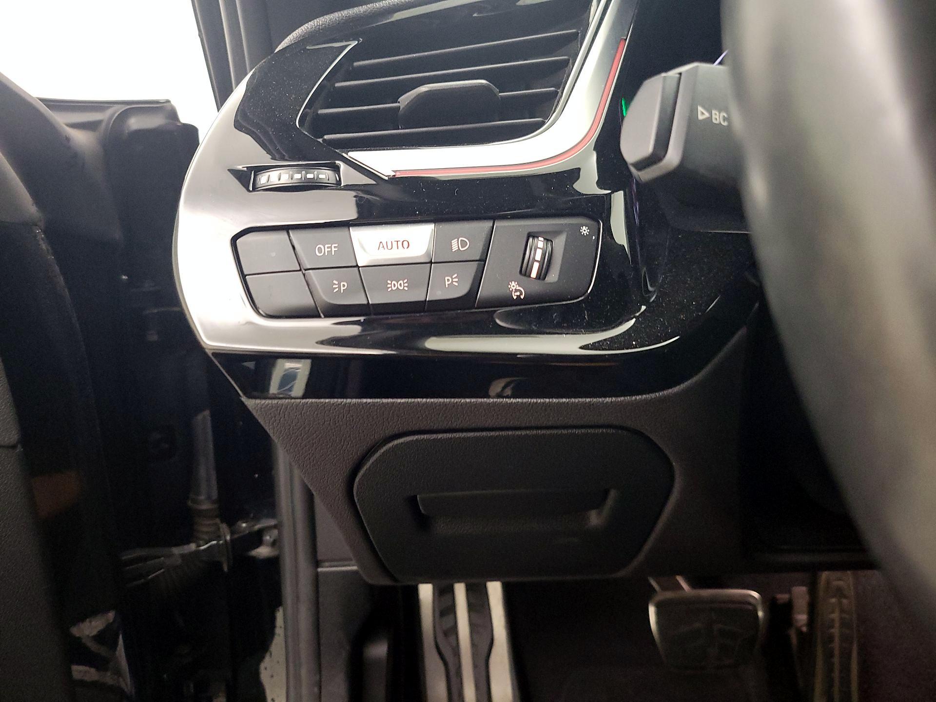 Thumbnail: 2019 BMW Z4 - 13