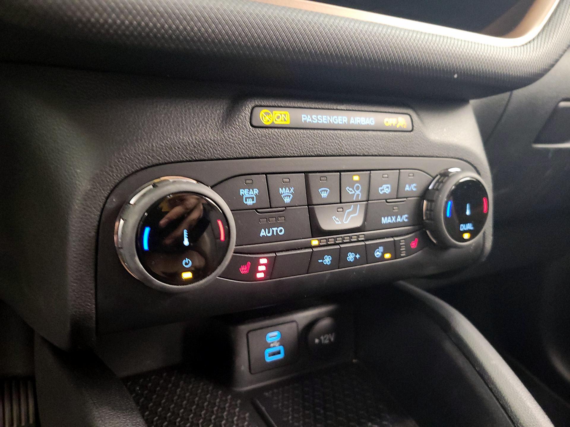 Thumbnail: 2022 Ford Bronco Sport - 16