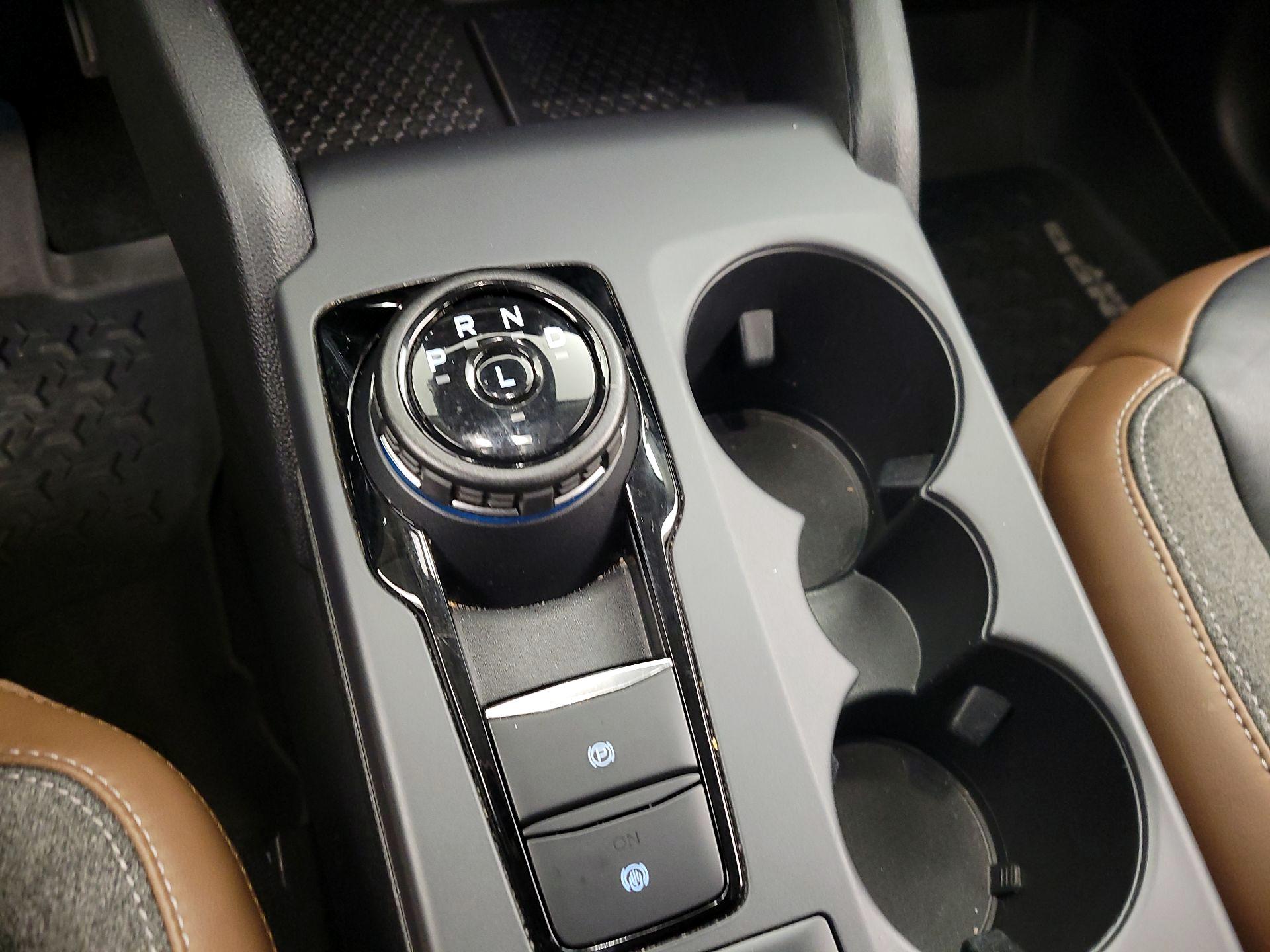 Thumbnail: 2022 Ford Bronco Sport - 17