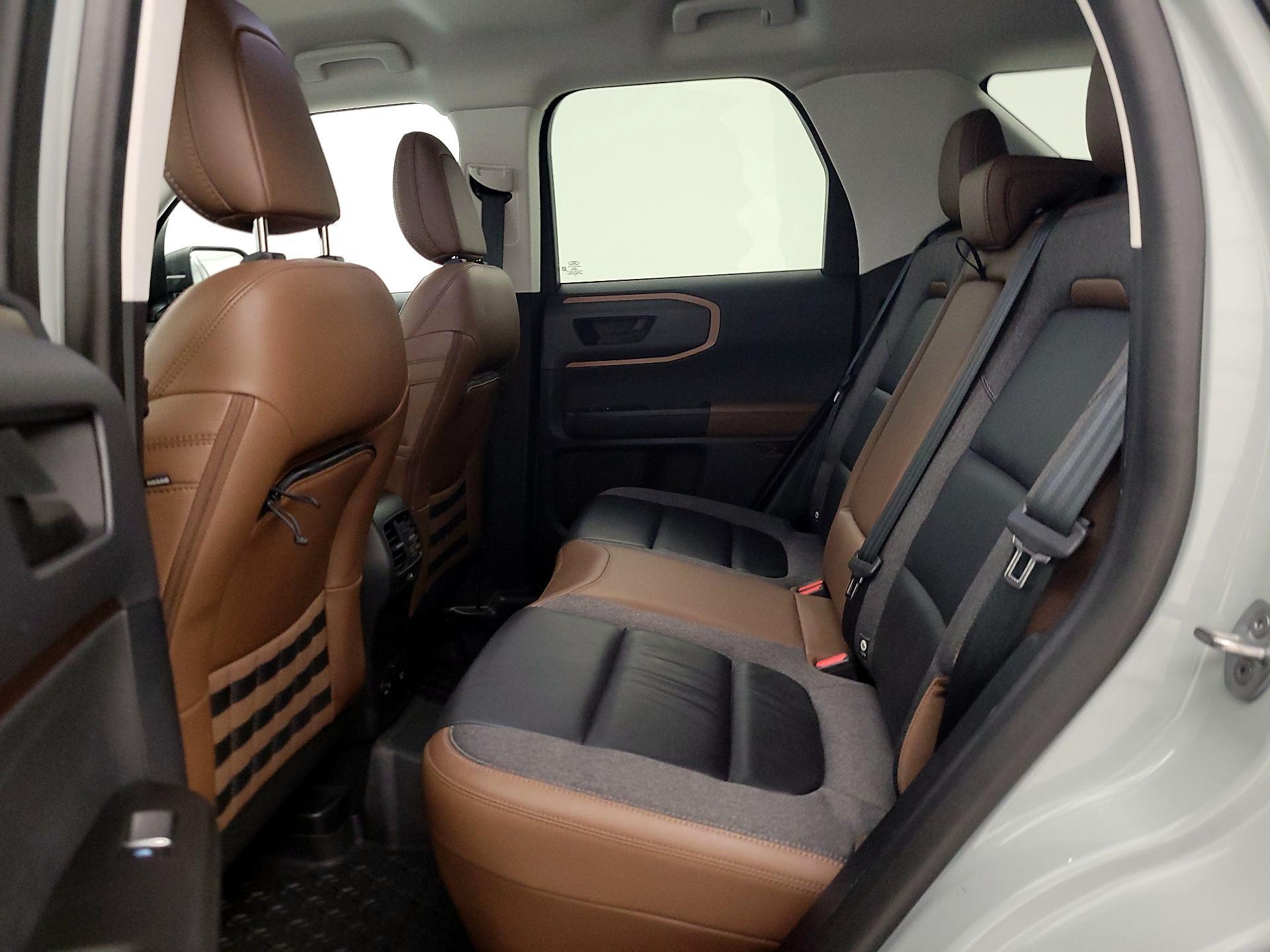 Thumbnail: 2022 Ford Bronco Sport - 19