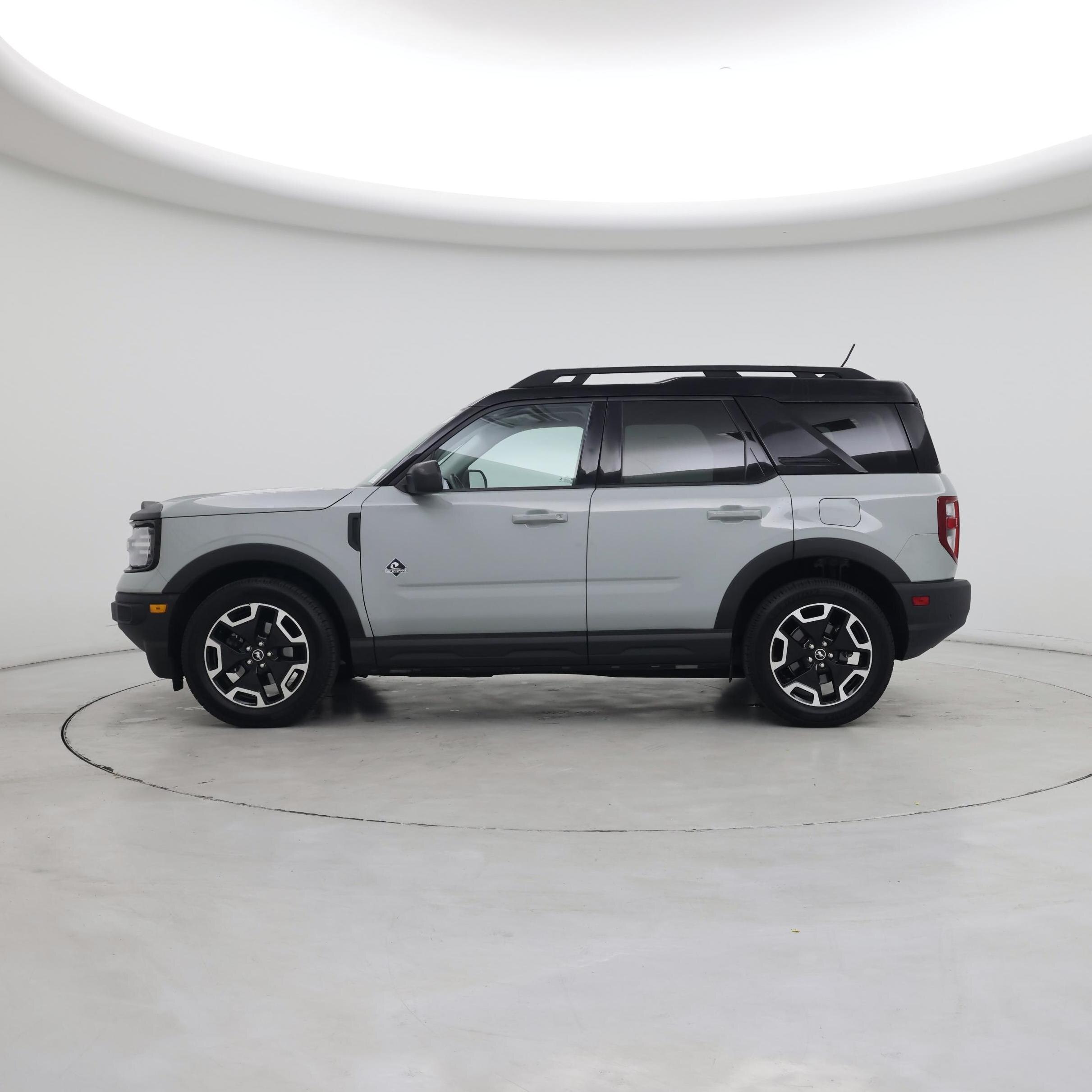 Thumbnail: 2022 Ford Bronco Sport - 3