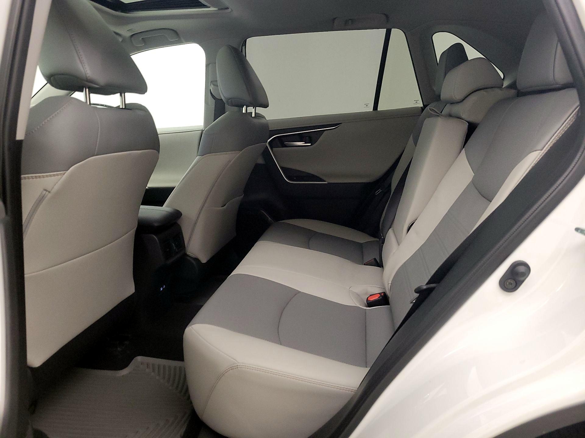 Thumbnail: 2024 Toyota RAV4 - 20