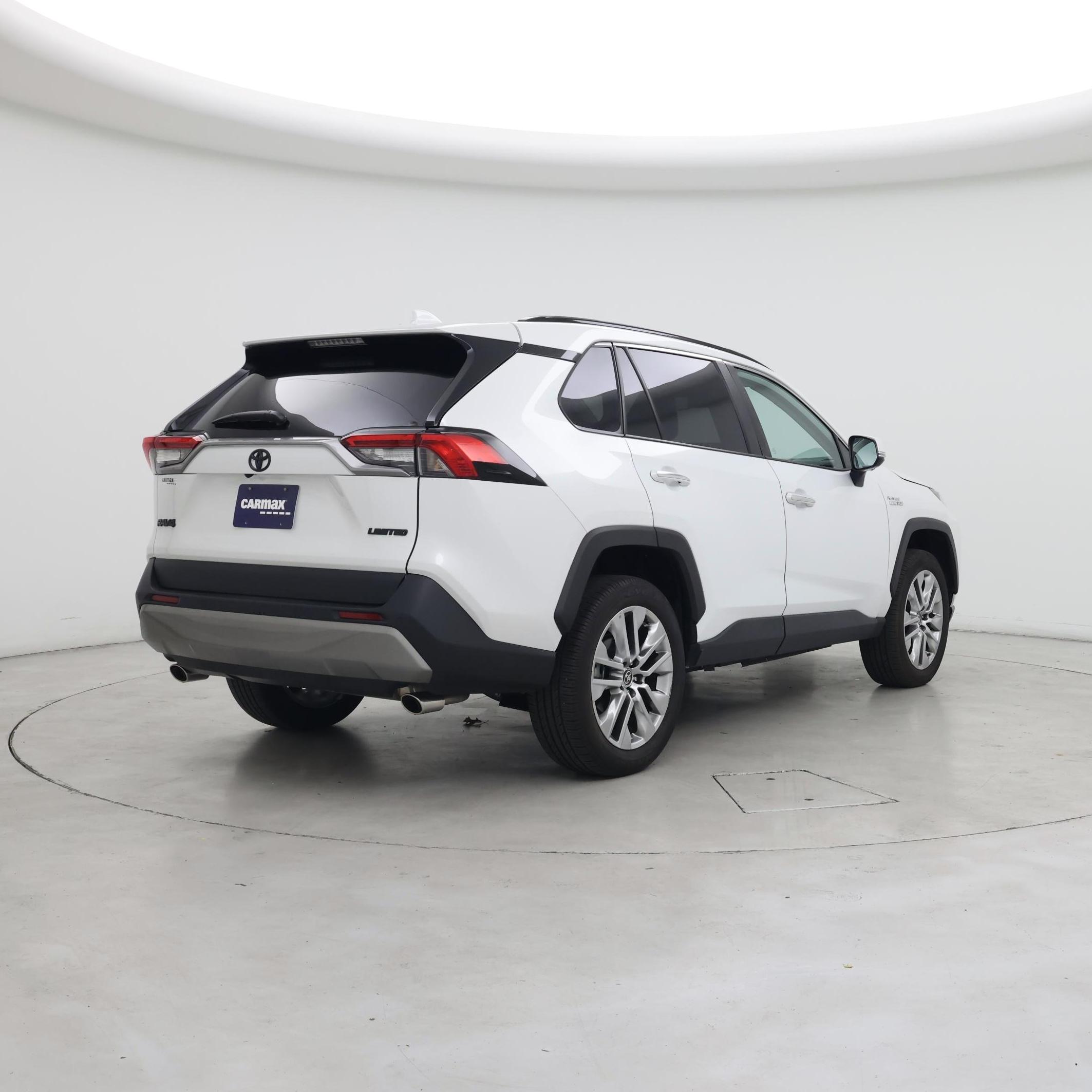 Thumbnail: 2024 Toyota RAV4 - 8