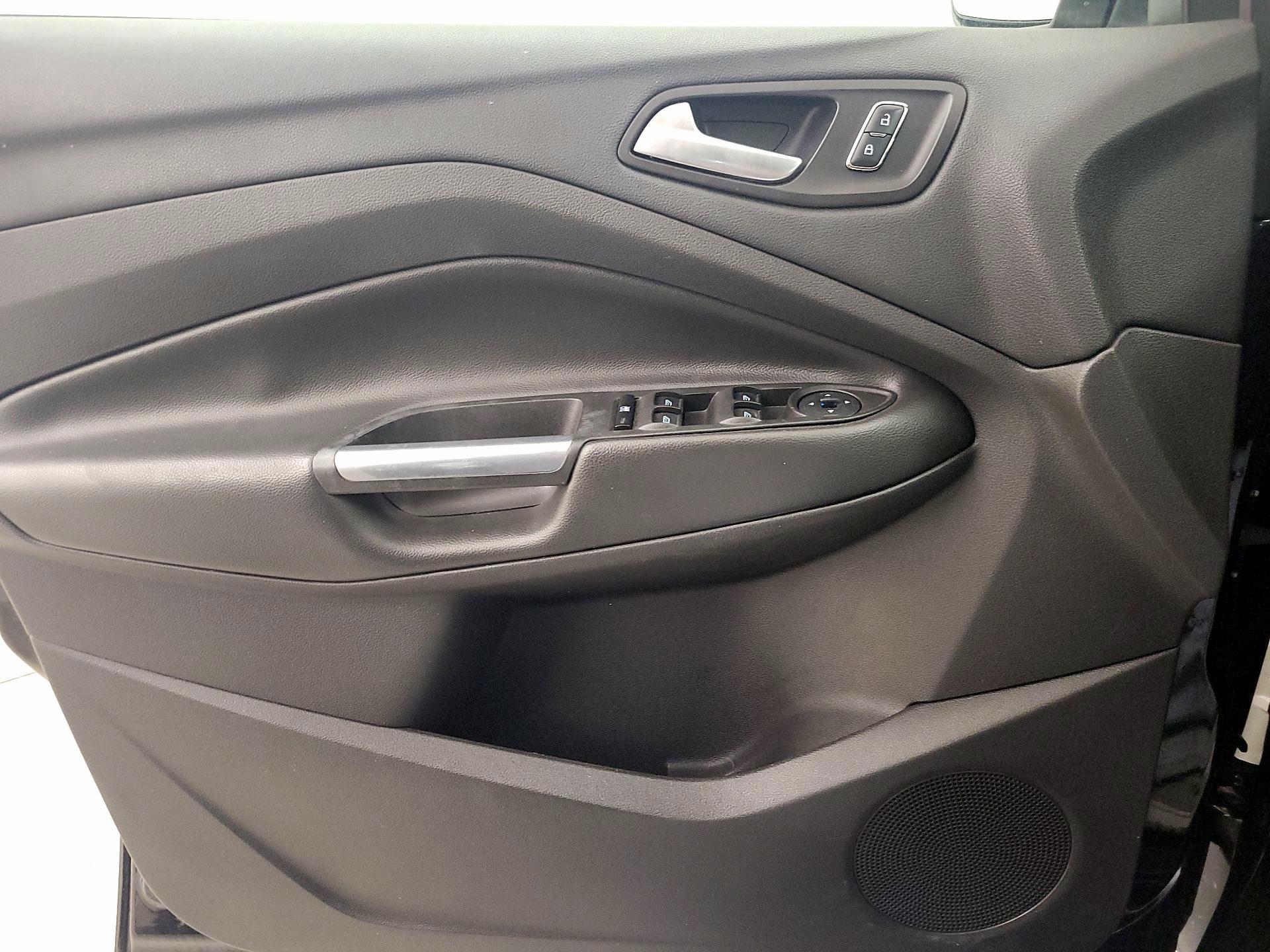 Thumbnail: 2015 Ford Escape - 12