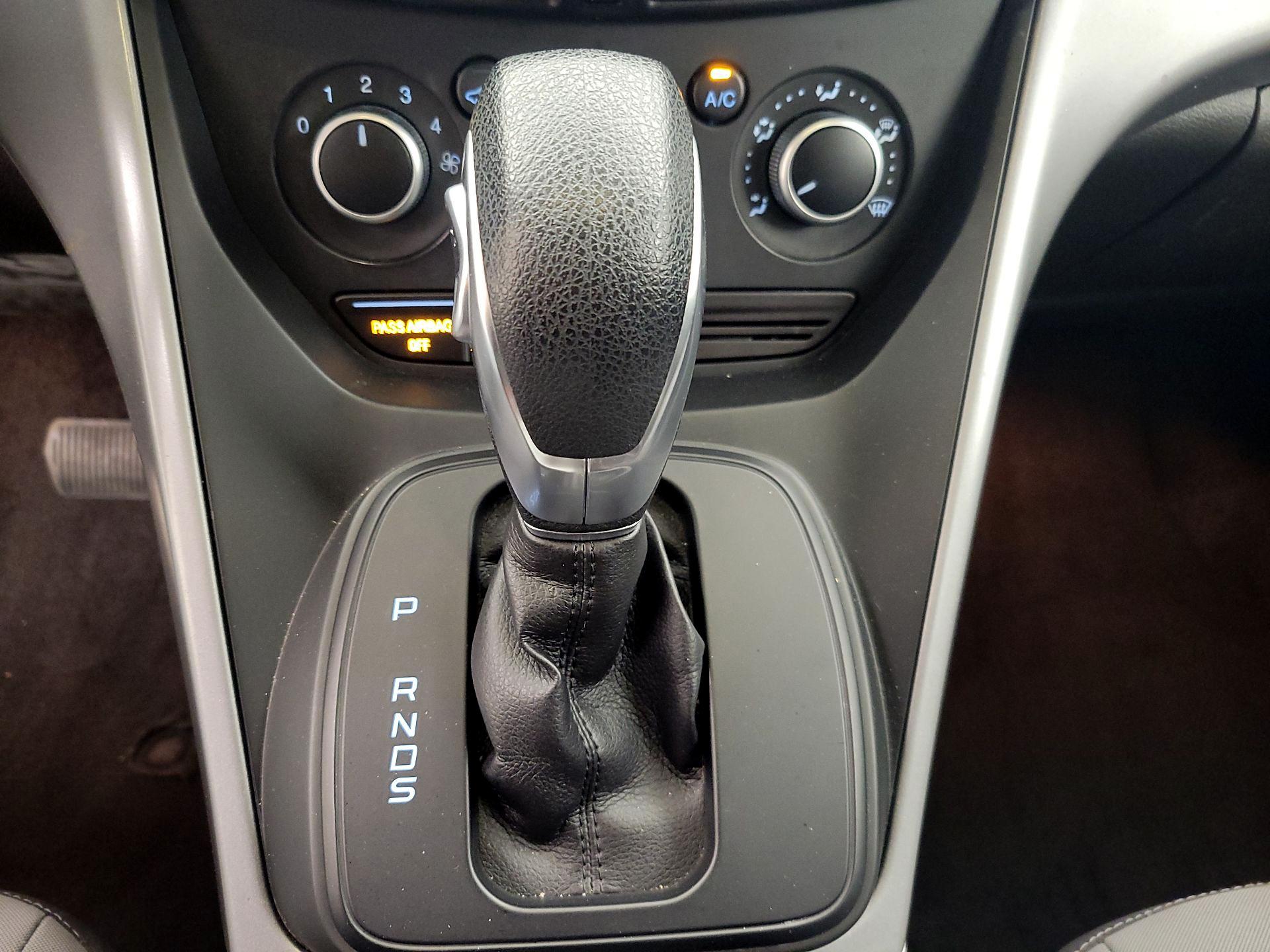 Thumbnail: 2015 Ford Escape - 17