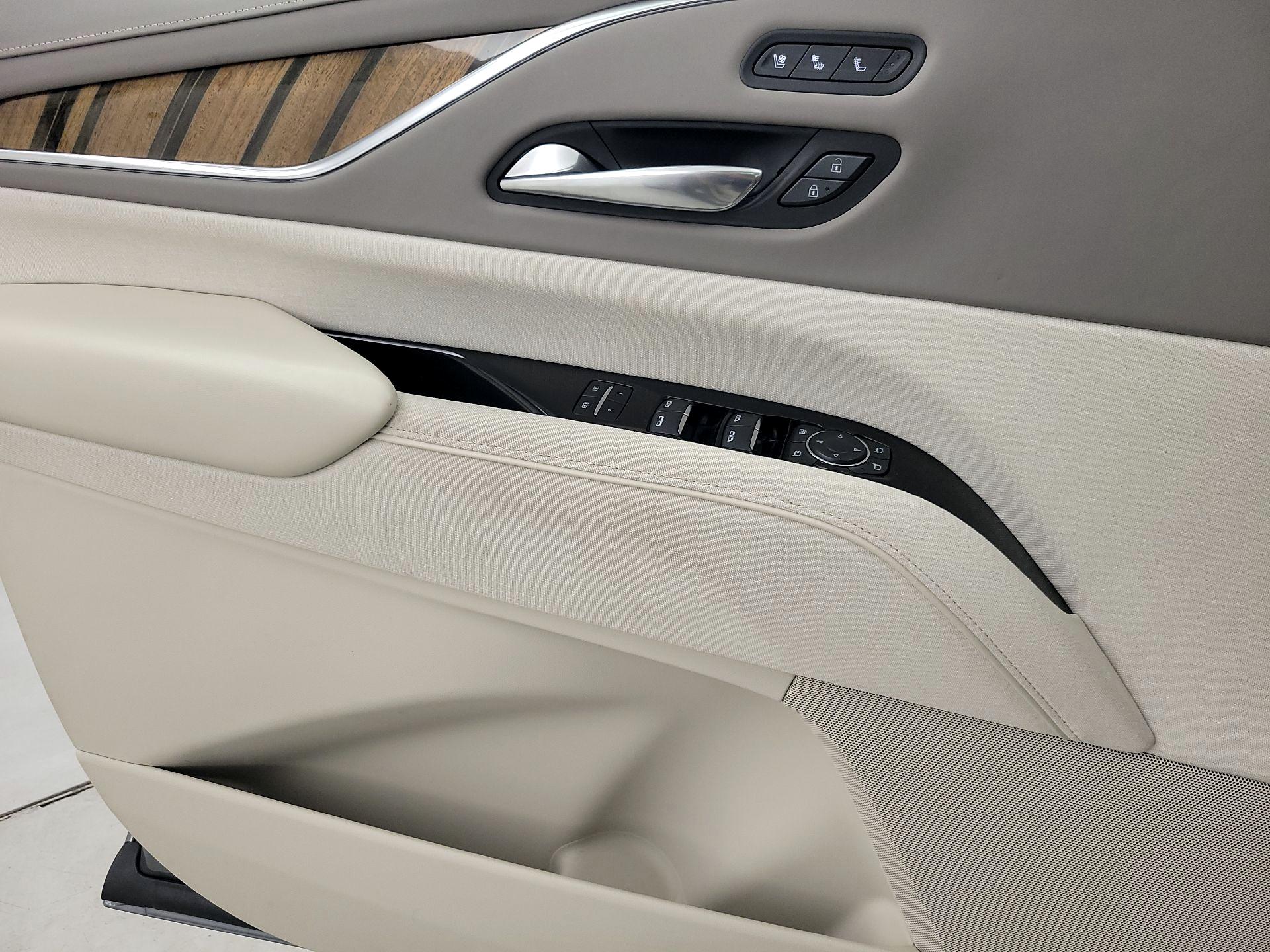 Thumbnail: 2022 Cadillac Escalade - 12