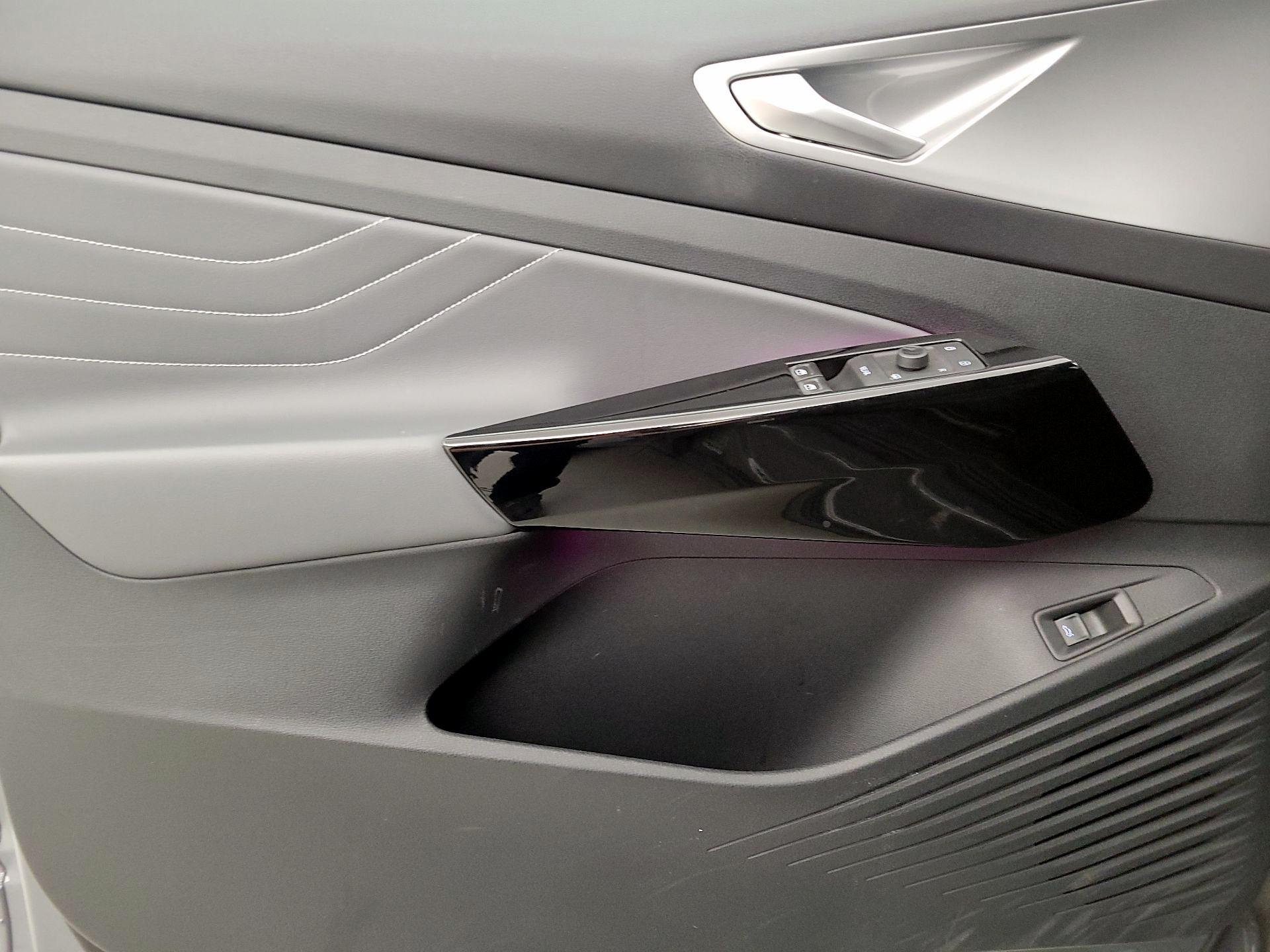 Thumbnail: 2023 Volkswagen ID.4 - 12