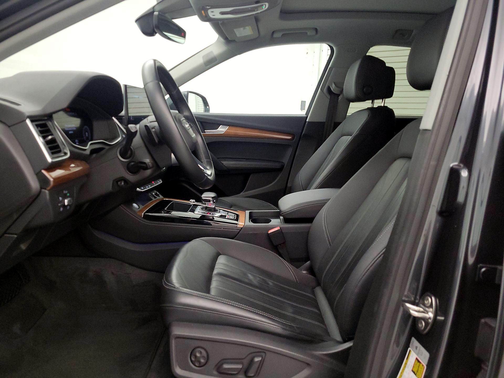 Thumbnail: 2023 Audi Q5 - 11