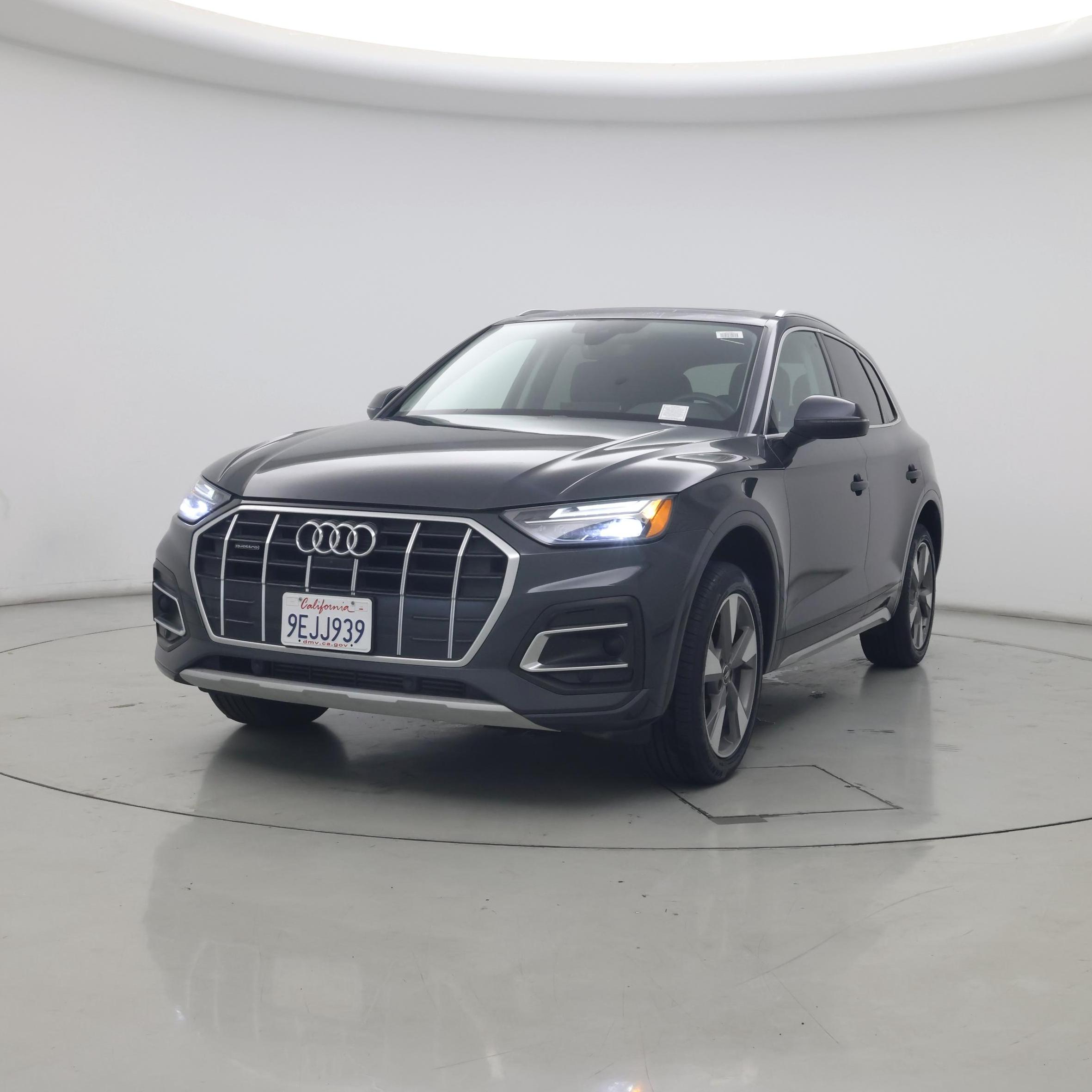 Thumbnail: 2023 Audi Q5 - 4