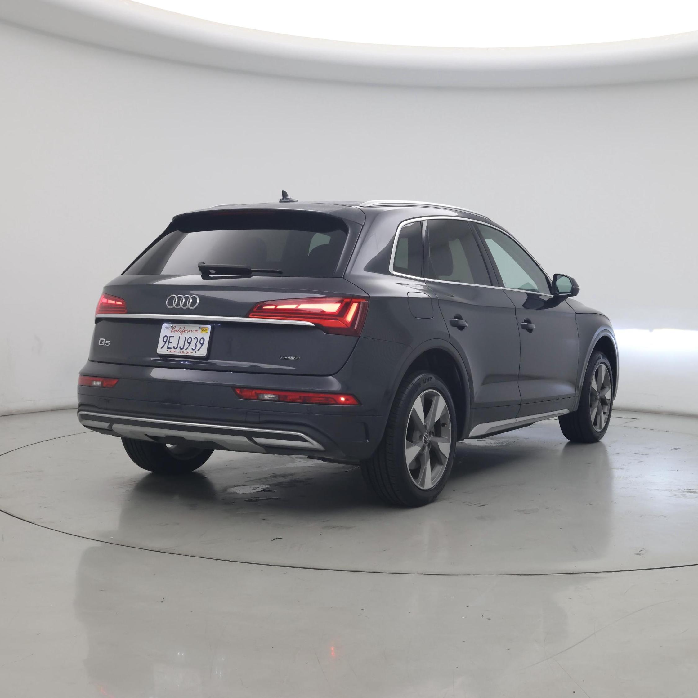 Thumbnail: 2023 Audi Q5 - 8