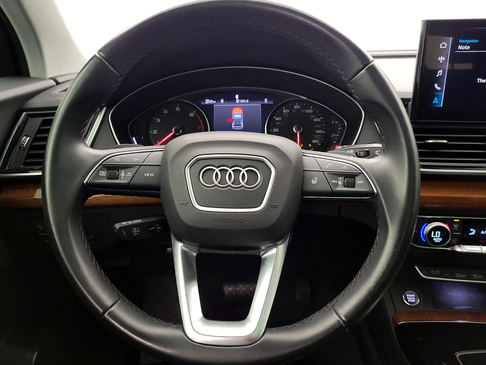 Thumbnail: 2023 Audi Q5 - 10