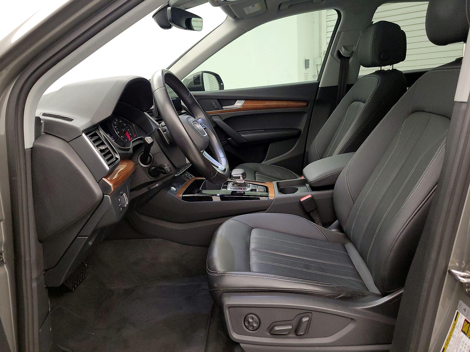 Thumbnail: 2023 Audi Q5 - 11